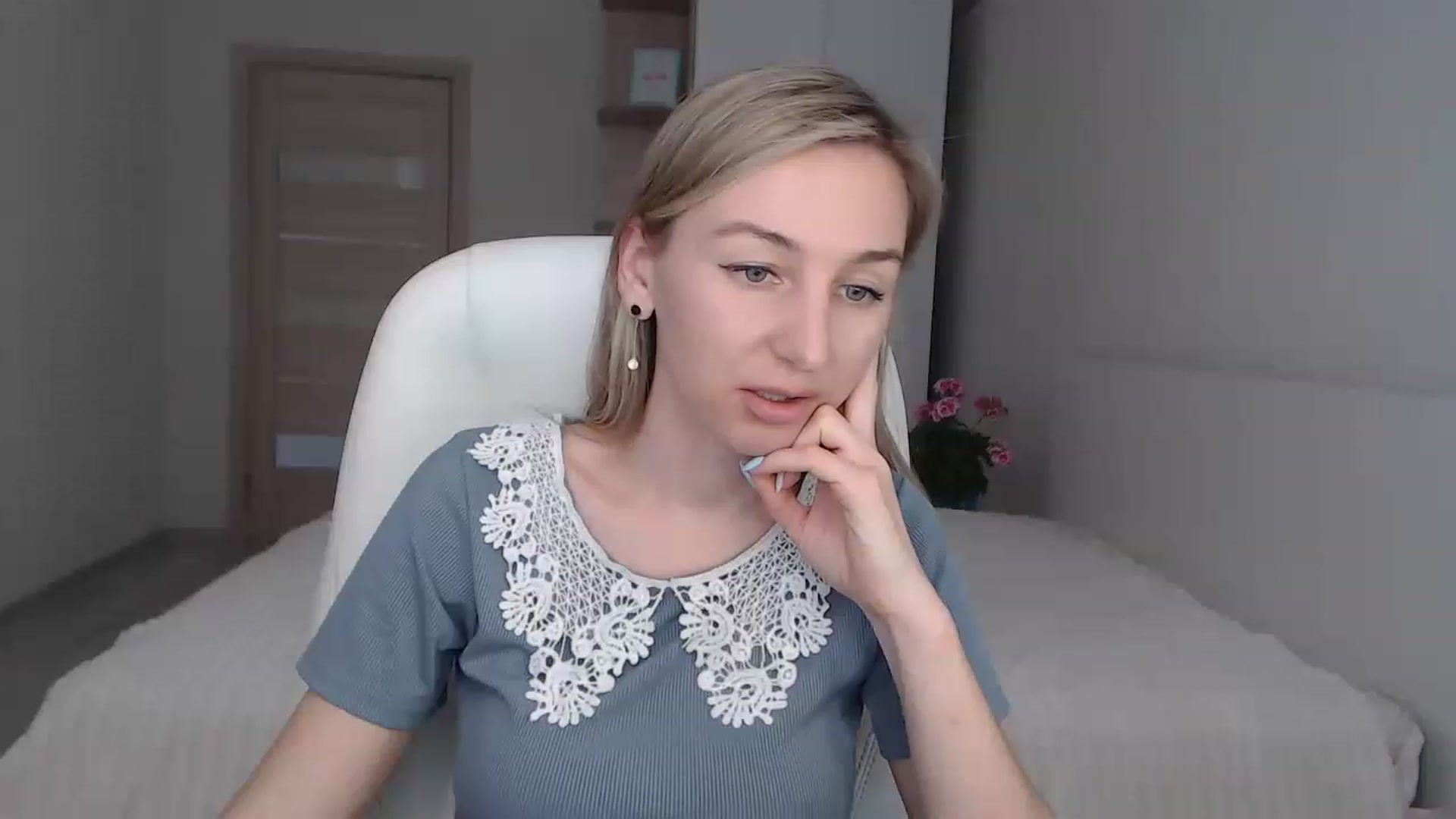 Gallery image thumbnail from YourSexyMilaX's myfreecams stream on, 05/02/2023, 09:55 image 7 of 20