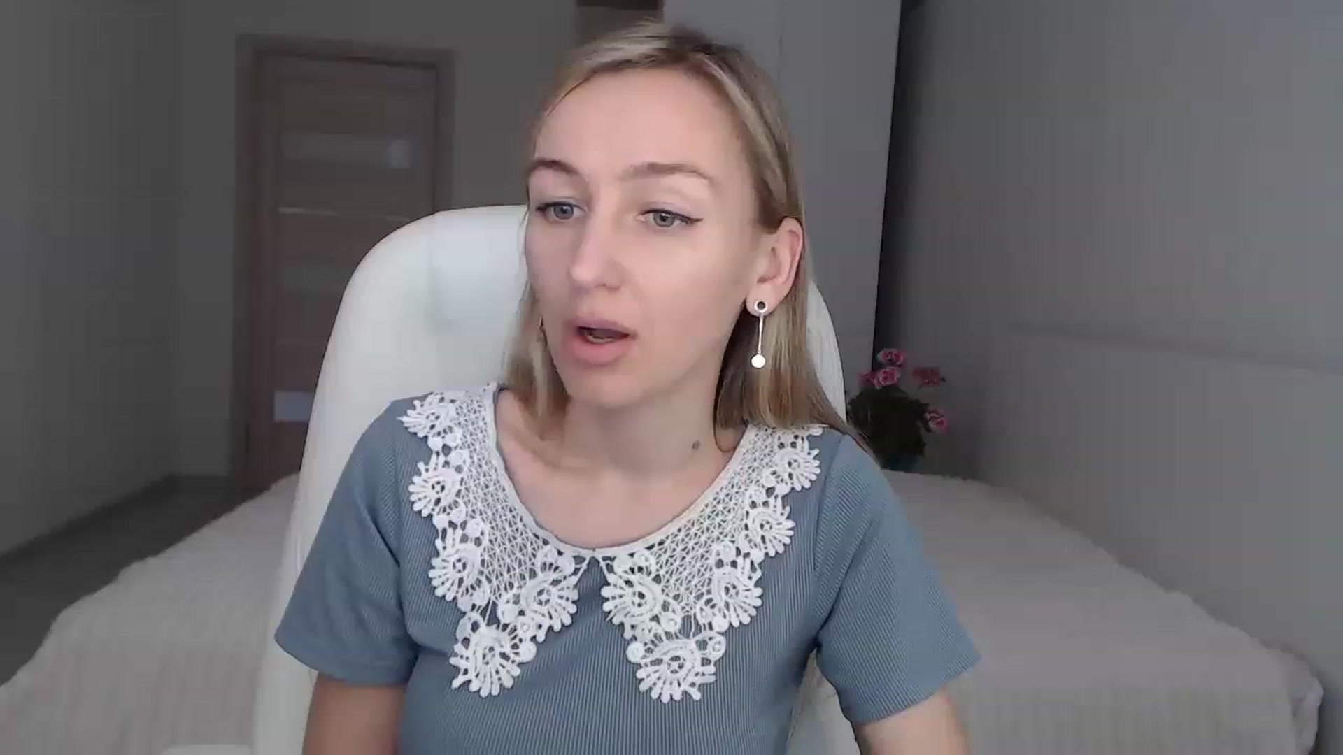 Gallery image thumbnail from YourSexyMilaX's myfreecams stream on, 05/02/2023, 09:55 image 3 of 20