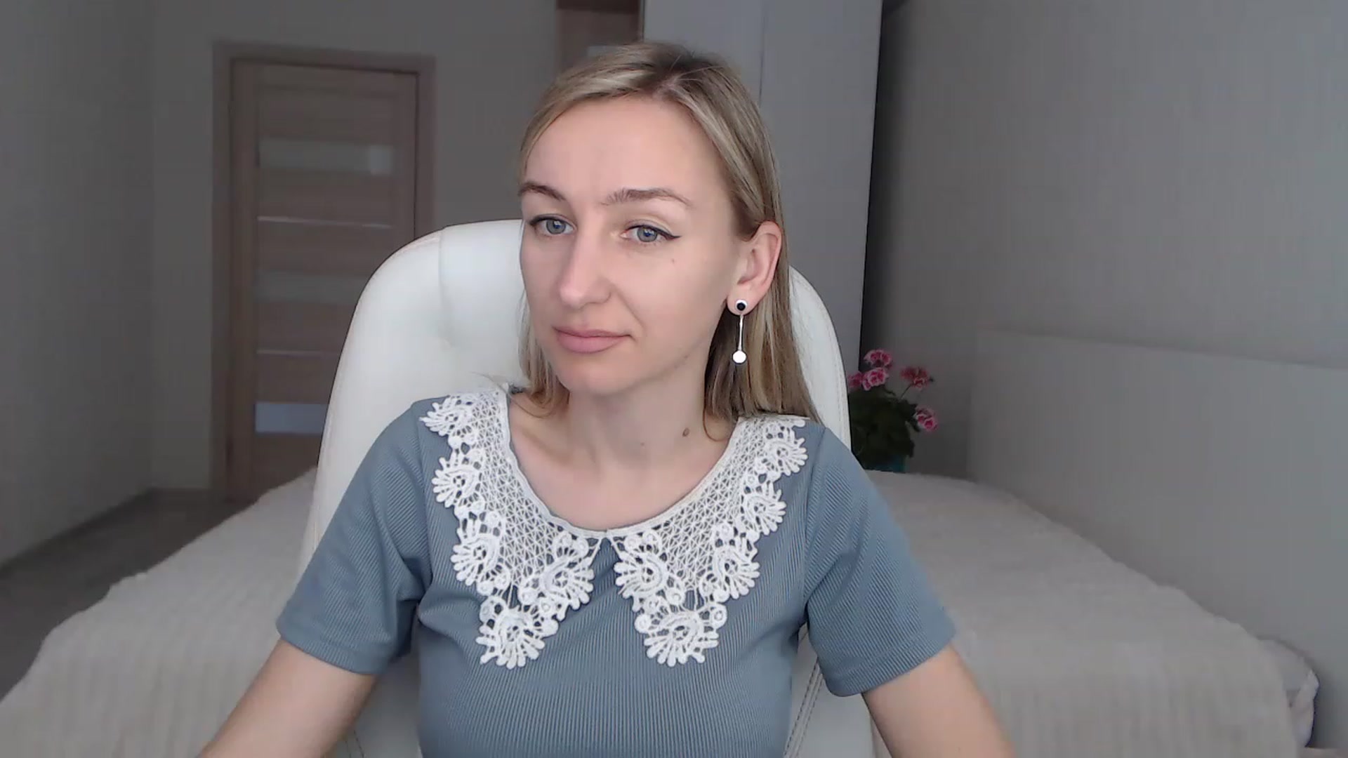 Gallery image thumbnail from YourSexyMilaX's myfreecams stream on, 05/02/2023, 09:55 image 9 of 20