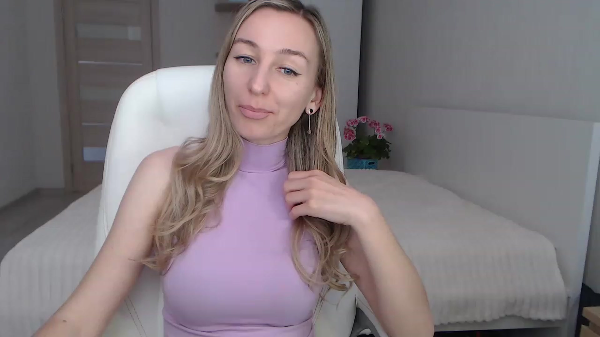 Gallery image thumbnail from YourSexyMilaX's myfreecams stream on, 05/04/2023, 09:42 image 8 of 20