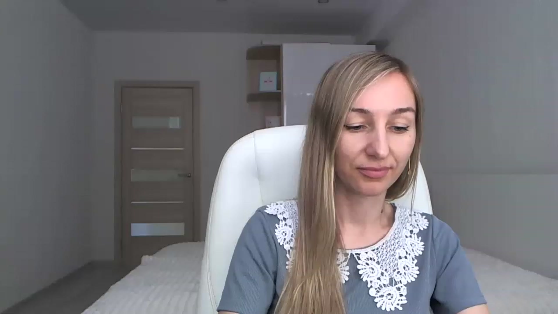 Gallery image thumbnail from YourSexyMilaX's myfreecams stream on, 05/07/2023, 09:42 image 10 of 20