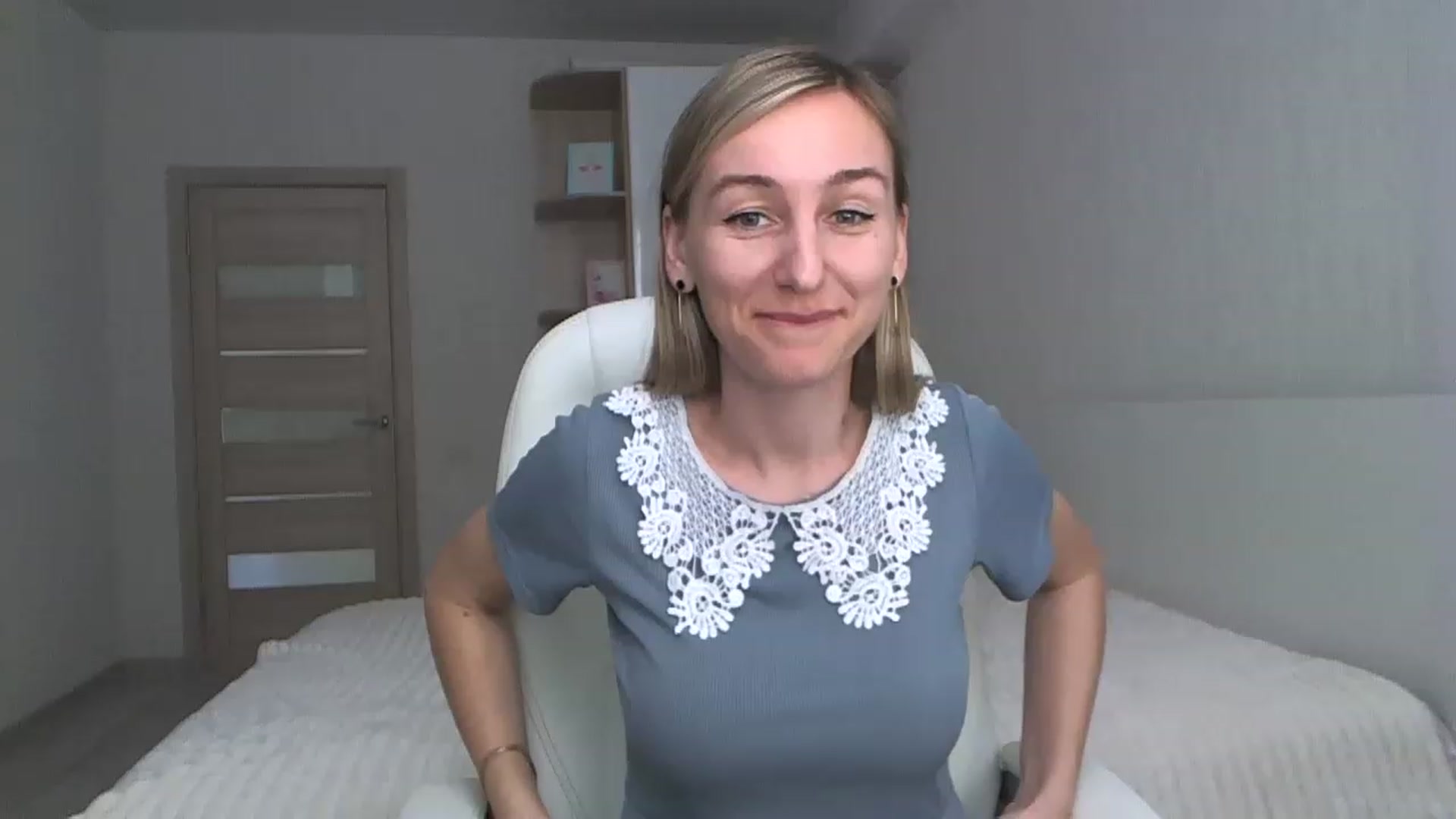 Gallery image thumbnail from YourSexyMilaX's myfreecams stream on, 05/07/2023, 09:42 image 13 of 20