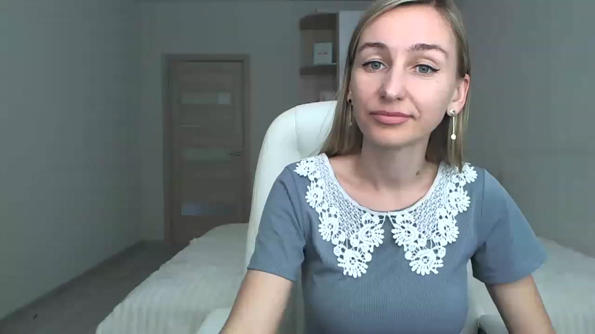 Gallery image thumbnail from YourSexyMilaX's myfreecams stream on, 05/07/2023, 14:38 image 19 of 20