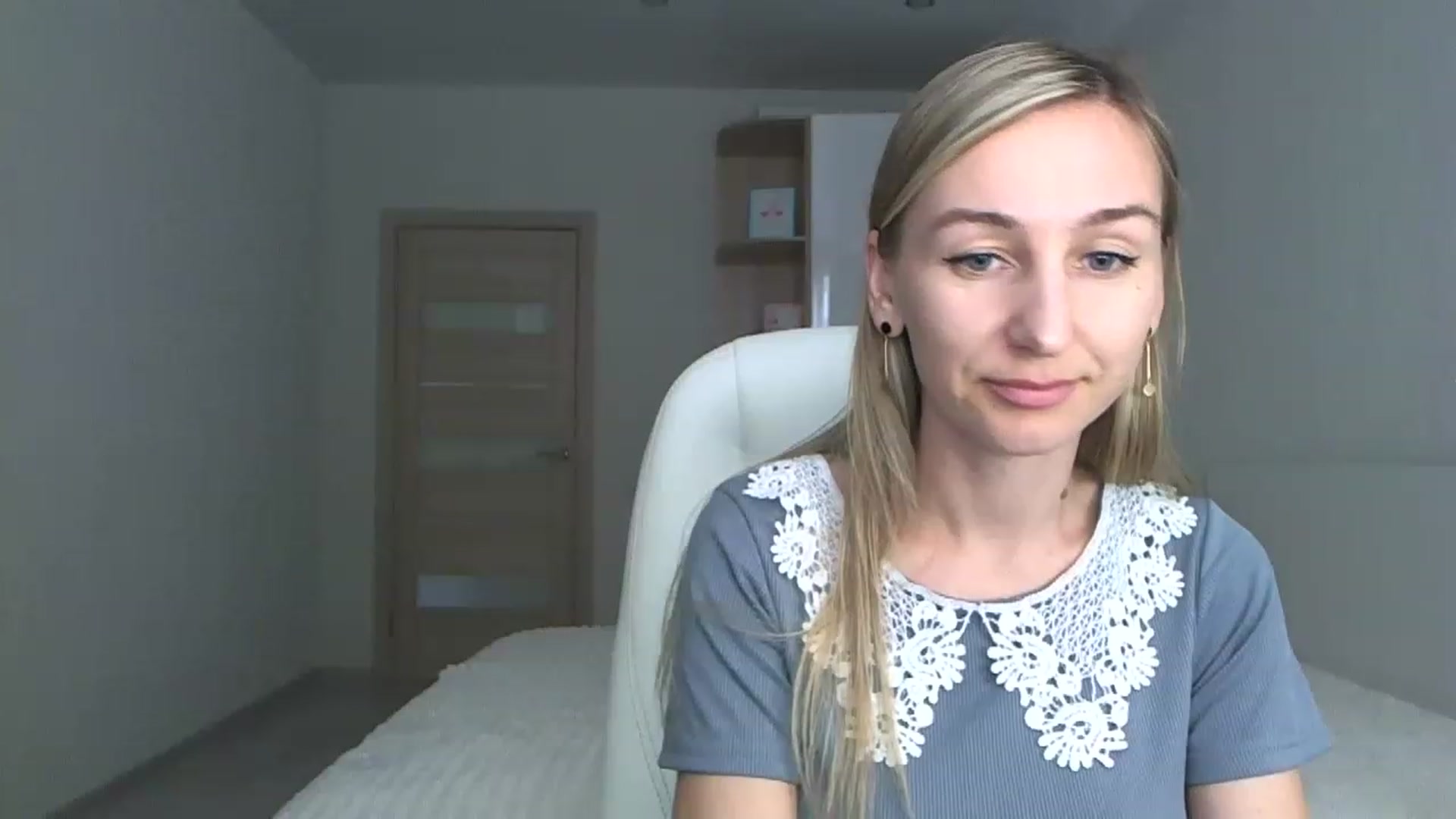 Gallery image thumbnail from YourSexyMilaX's myfreecams stream on, 05/07/2023, 14:38 image 4 of 20