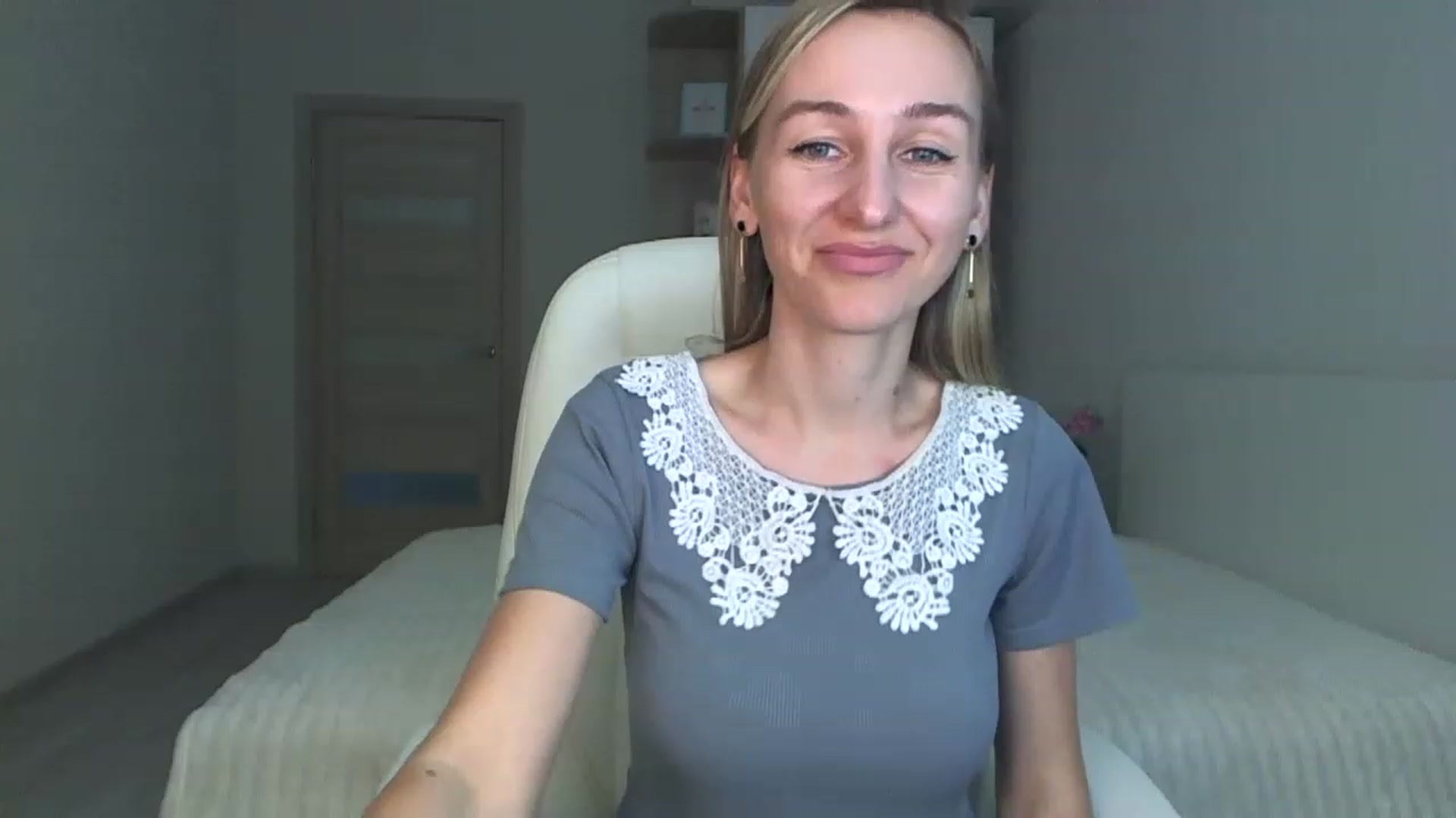 Gallery image thumbnail from YourSexyMilaX's myfreecams stream on, 05/08/2023, 14:58 image 1 of 20