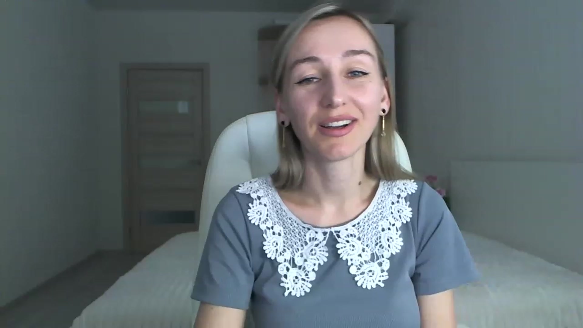 Gallery image thumbnail from YourSexyMilaX's myfreecams stream on, 05/11/2023, 15:19 image 15 of 20