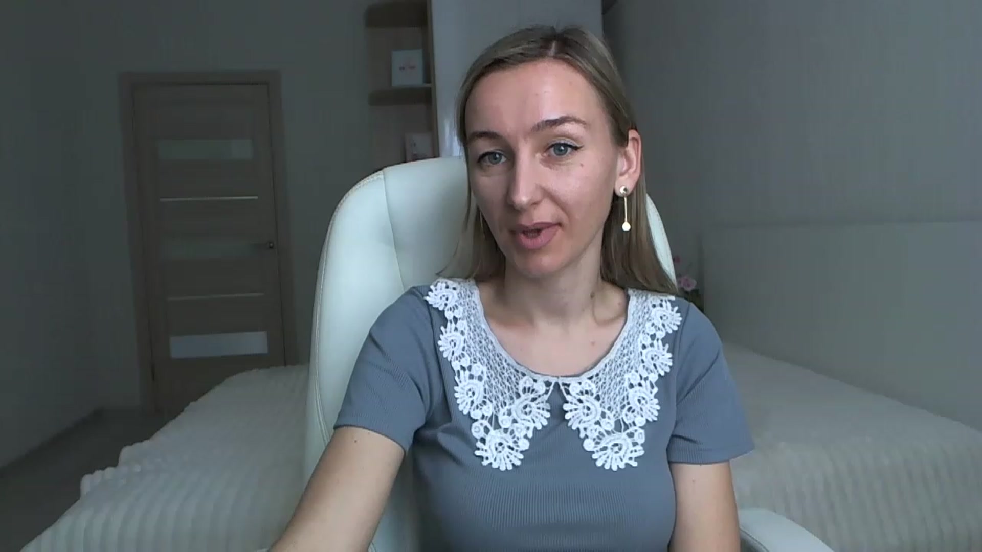 Gallery image thumbnail from YourSexyMilaX's myfreecams stream on, 05/12/2023, 09:59 image 15 of 20
