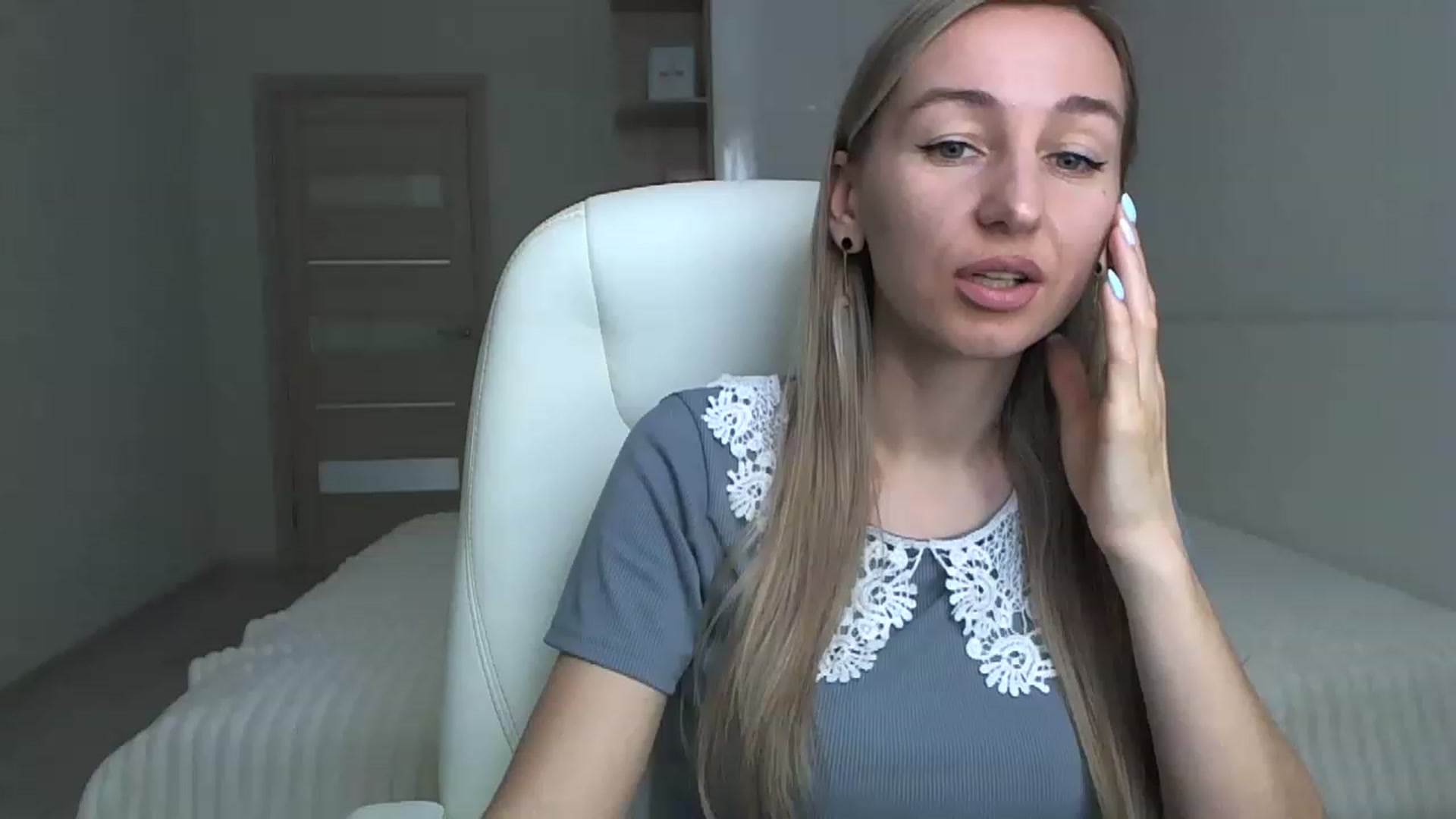 Gallery image thumbnail from YourSexyMilaX's myfreecams stream on, 05/12/2023, 09:59 image 8 of 20