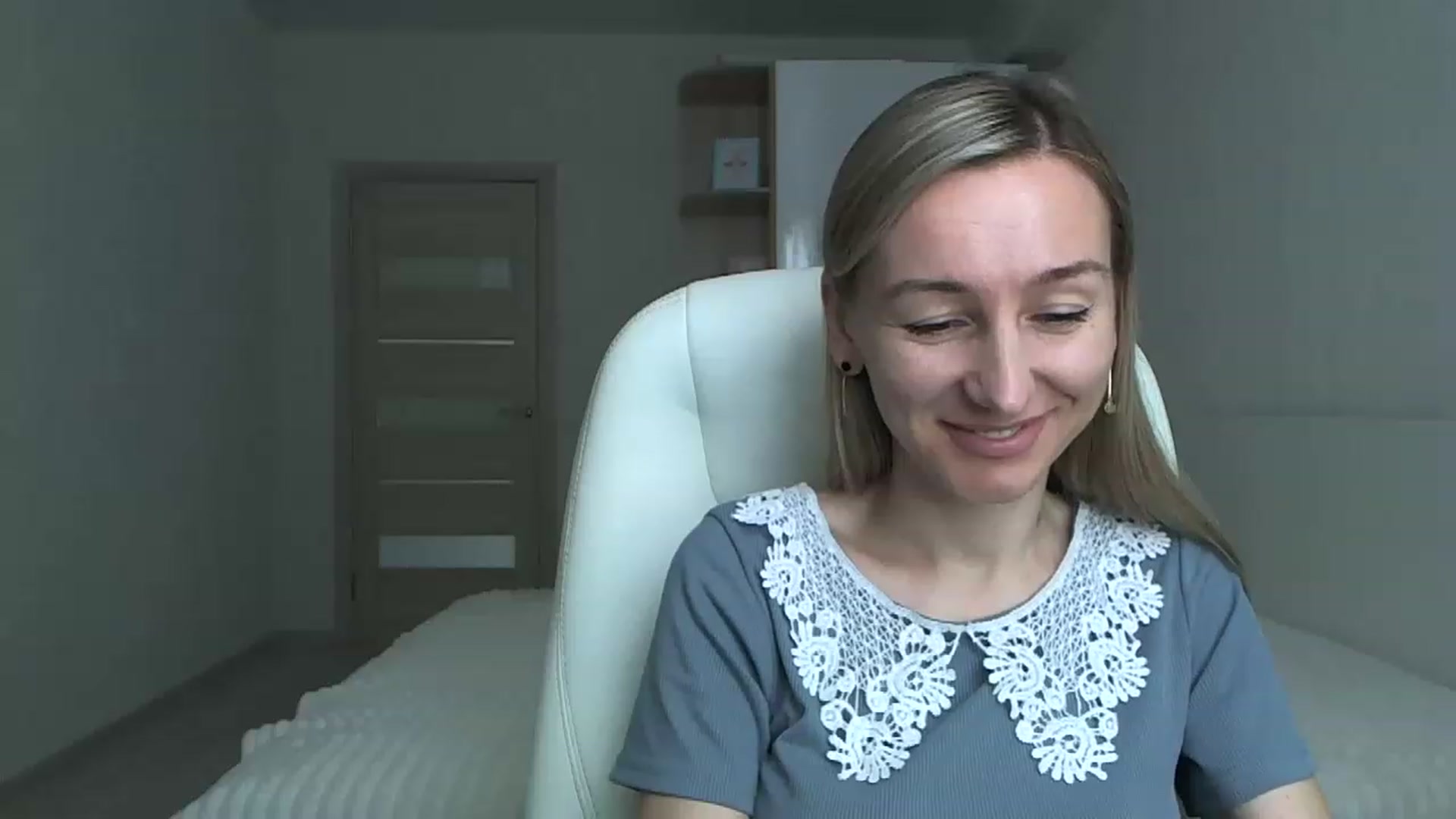 Gallery image thumbnail from YourSexyMilaX's myfreecams stream on, 05/12/2023, 09:59 image 10 of 20