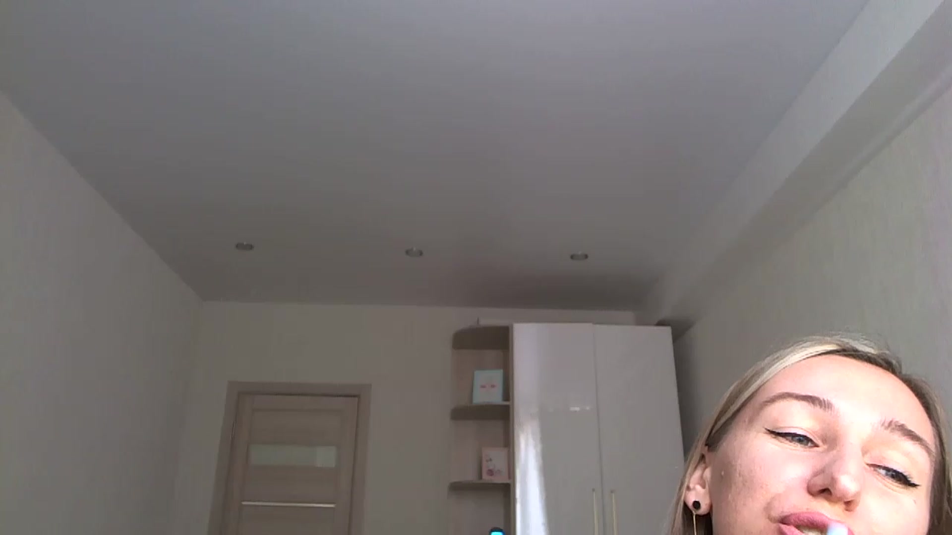 Gallery image thumbnail from YourSexyMilaX's myfreecams stream on, 05/12/2023, 09:59 image 13 of 20