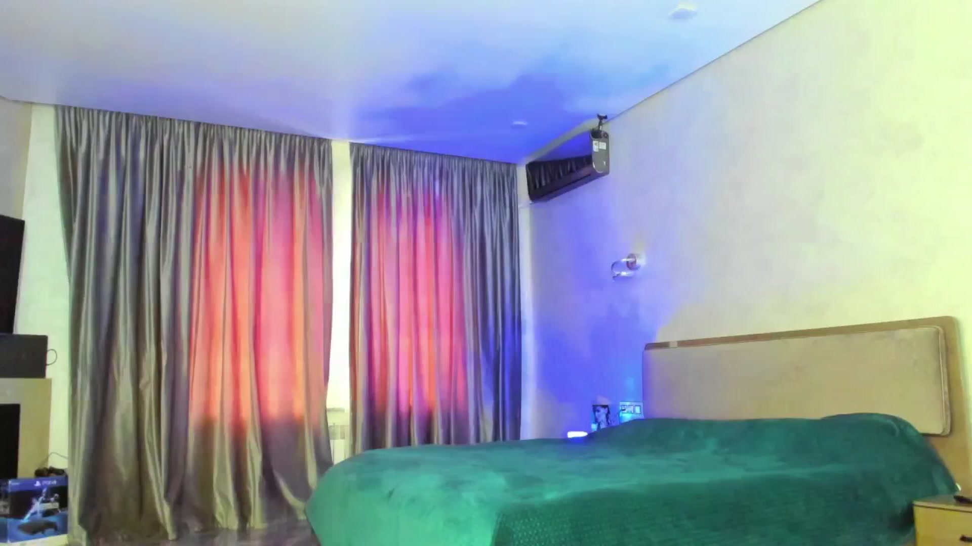 Gallery image thumbnail from YourSoulK's myfreecams stream on, 03/03/2025, 12:24 image 13 of 20