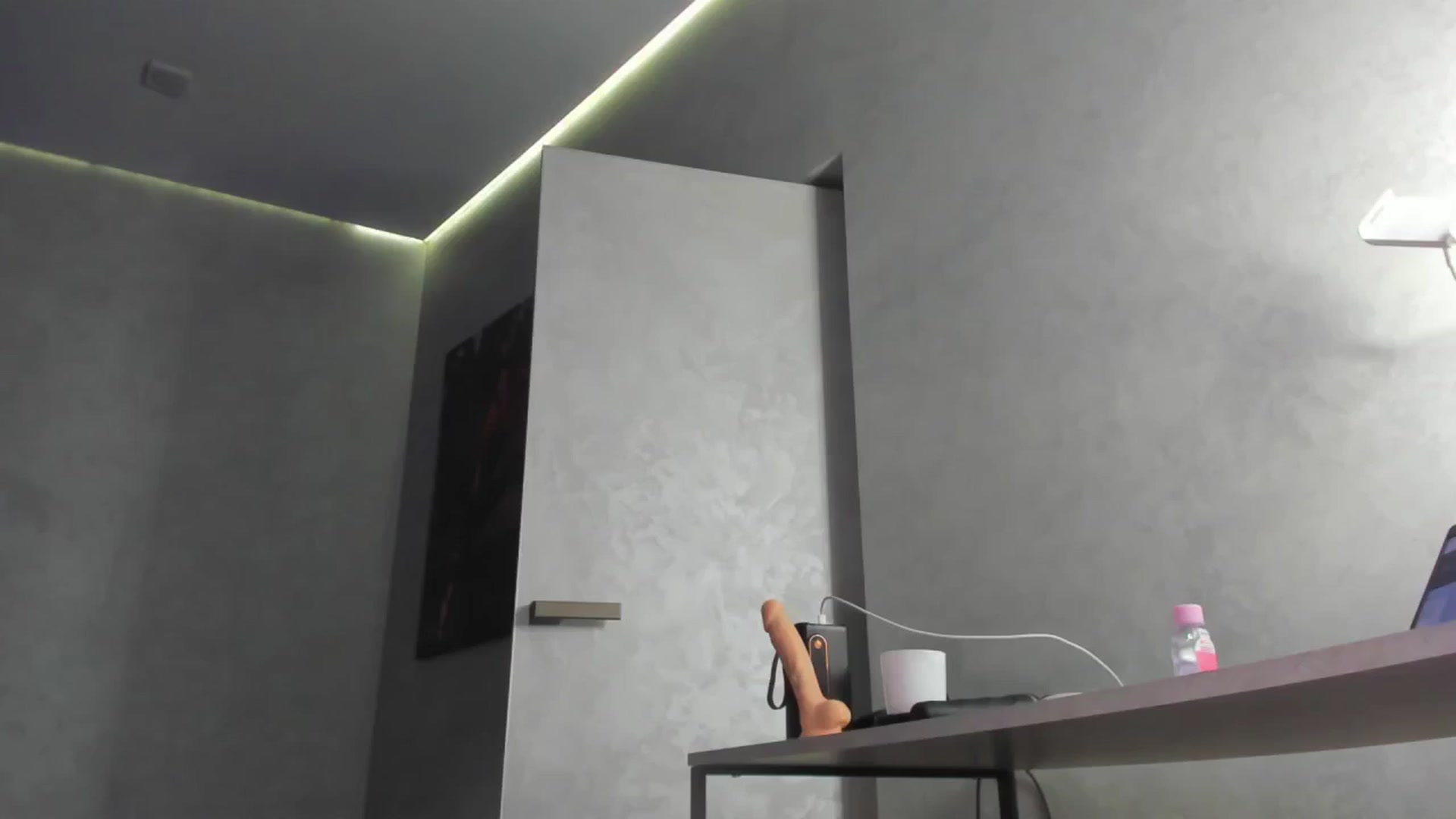 Gallery image thumbnail from YourSoulK's myfreecams stream on, 03/03/2025, 19:13 image 8 of 20