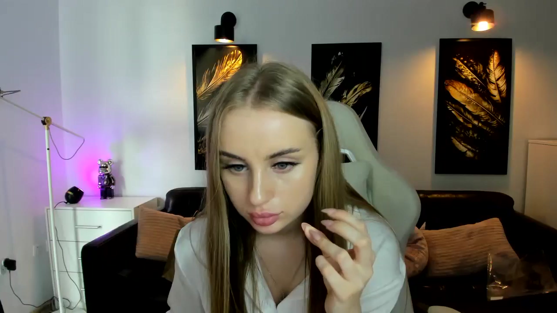Gallery image thumbnail from YourSoulmate's myfreecams stream on, 08/20/2024, 11:40 image 13 of 20
