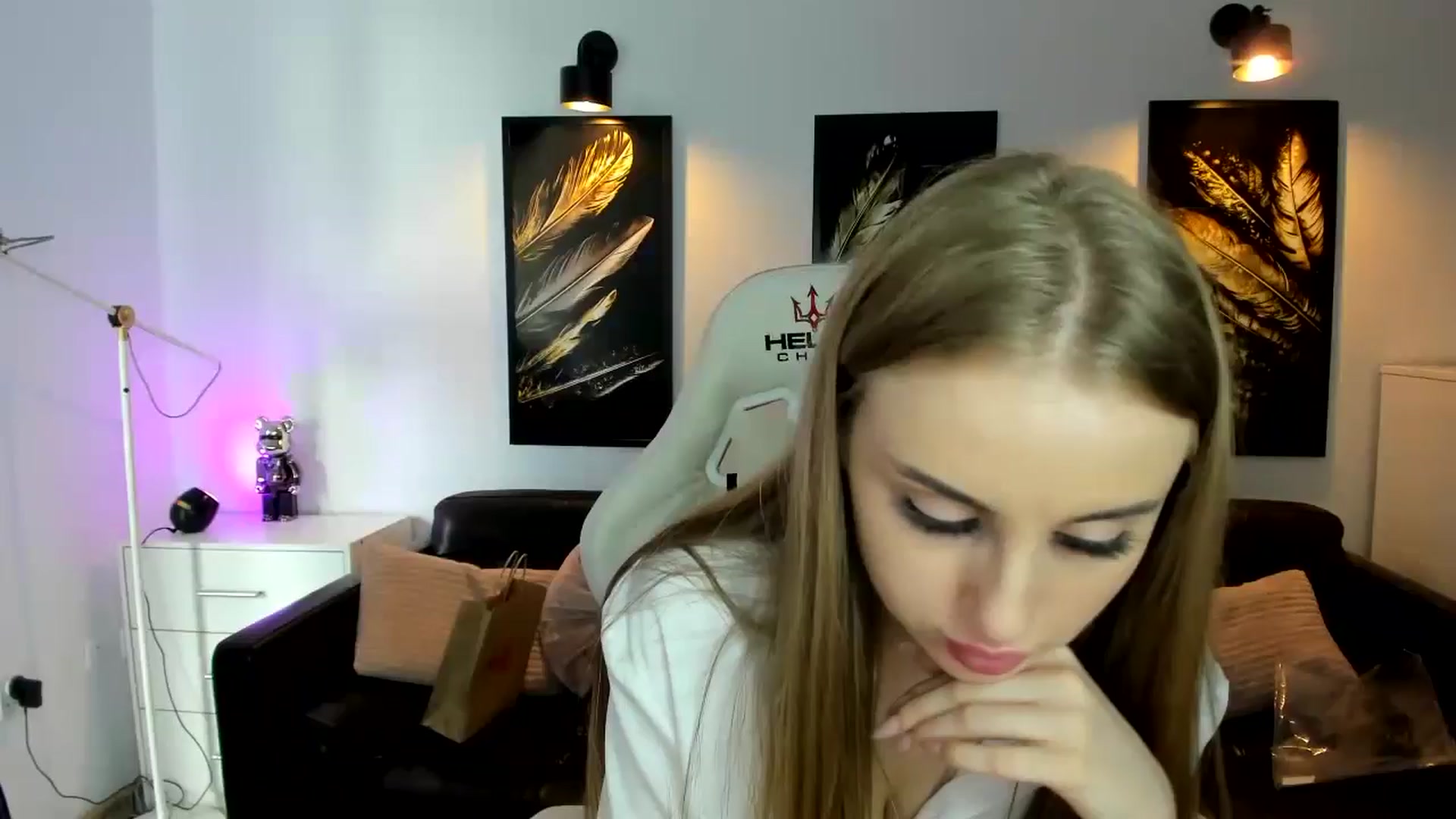 Gallery image thumbnail from YourSoulmate's myfreecams stream on, 08/20/2024, 11:40 image 5 of 20