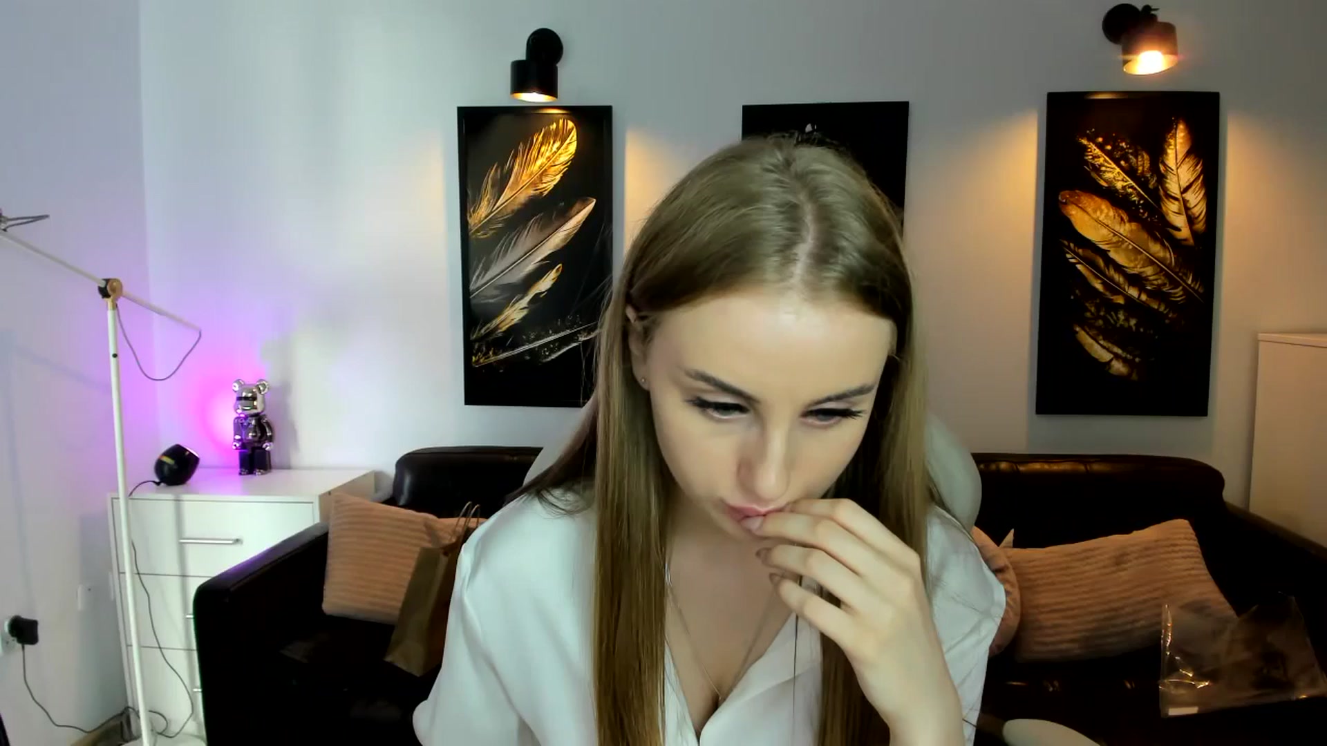 Gallery image thumbnail from YourSoulmate's myfreecams stream on, 08/20/2024, 11:40 image 2 of 20