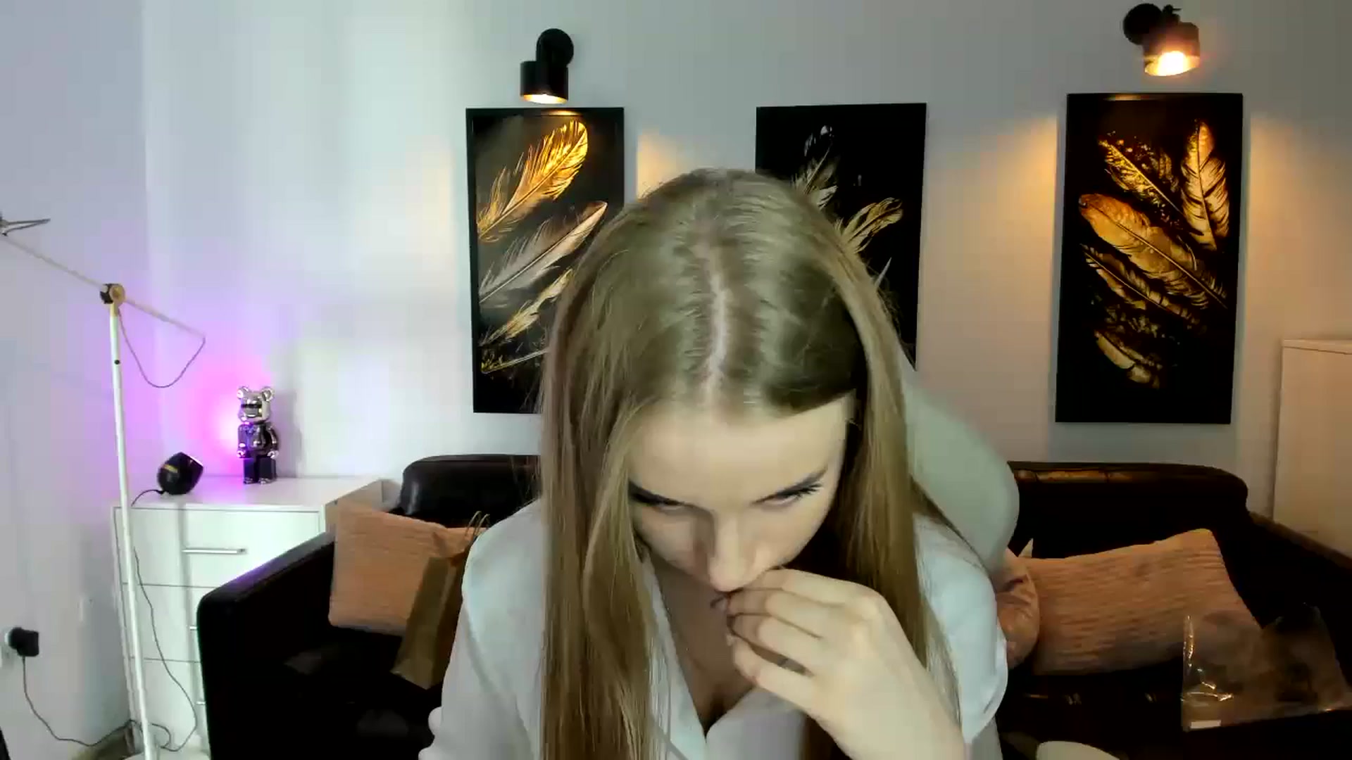 Gallery image thumbnail from YourSoulmate's myfreecams stream on, 08/20/2024, 11:40 image 11 of 20