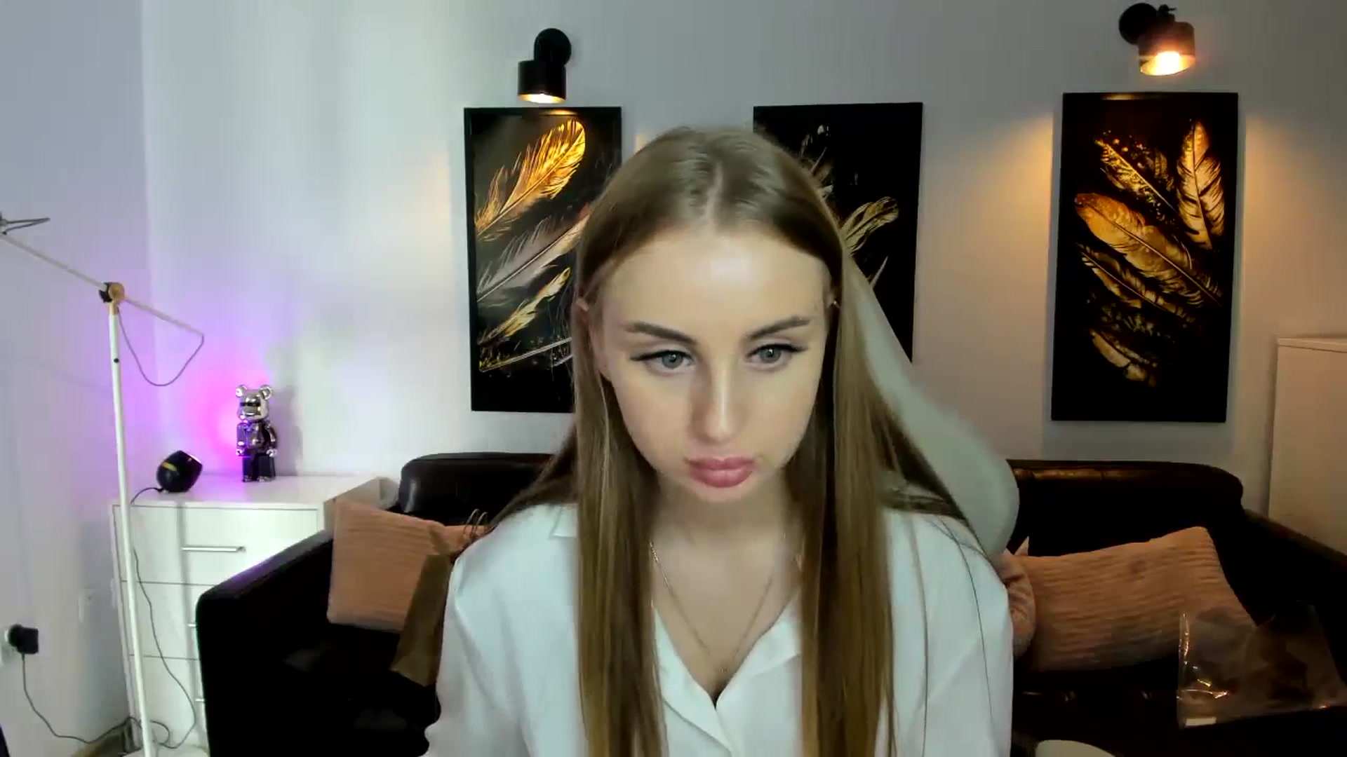 Gallery image thumbnail from YourSoulmate's myfreecams stream on, 08/20/2024, 11:40 image 18 of 20