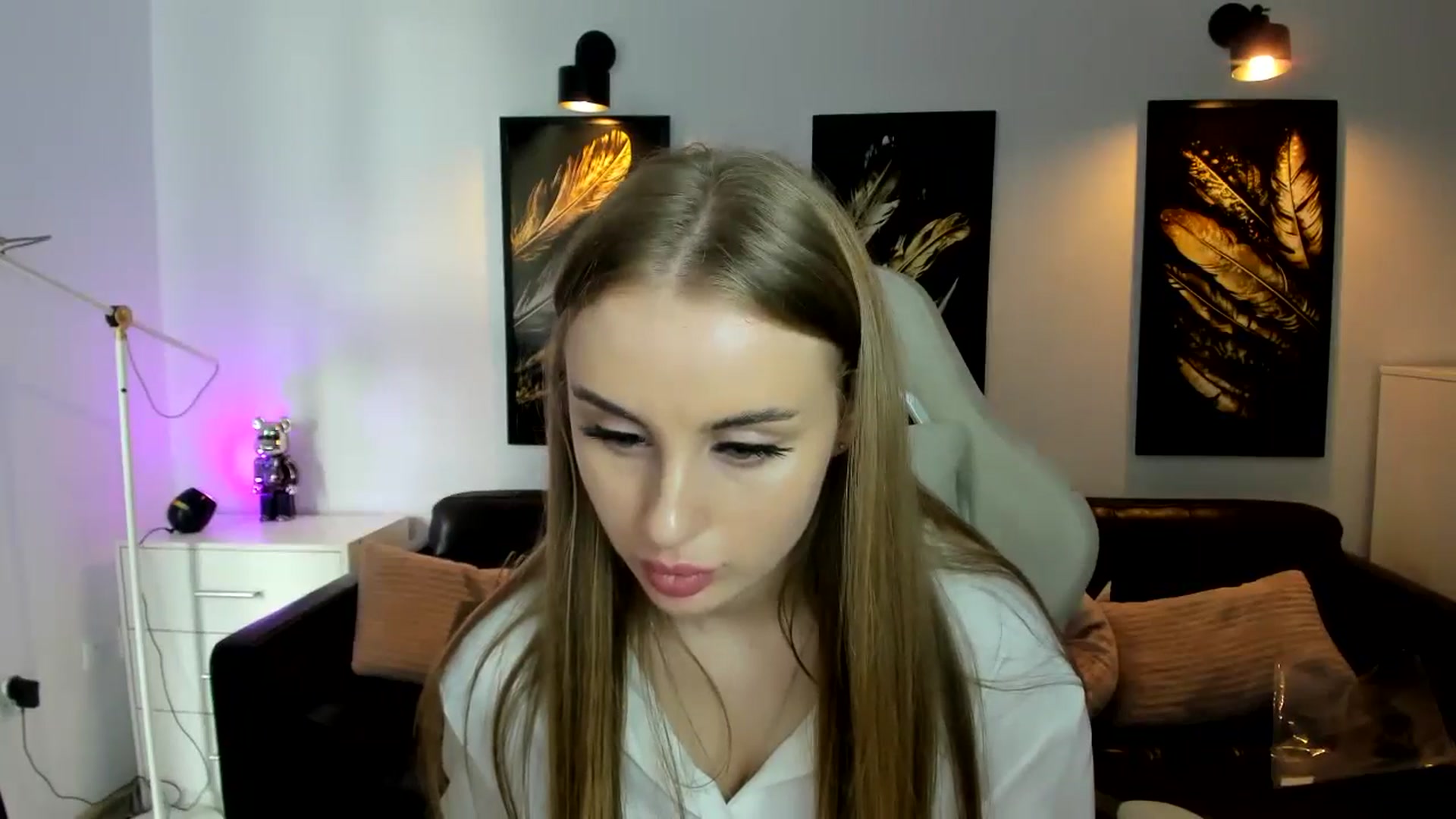 Gallery image thumbnail from YourSoulmate's myfreecams stream on, 08/20/2024, 11:40 image 20 of 20