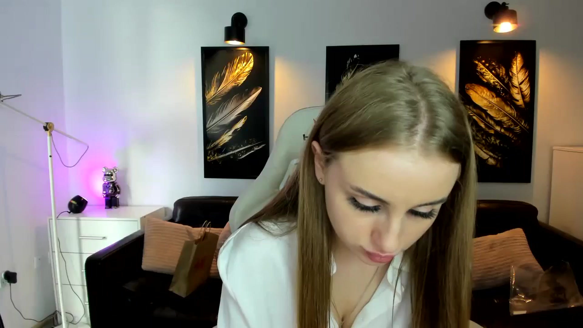 Gallery image thumbnail from YourSoulmate's myfreecams stream on, 08/20/2024, 11:40 image 1 of 20