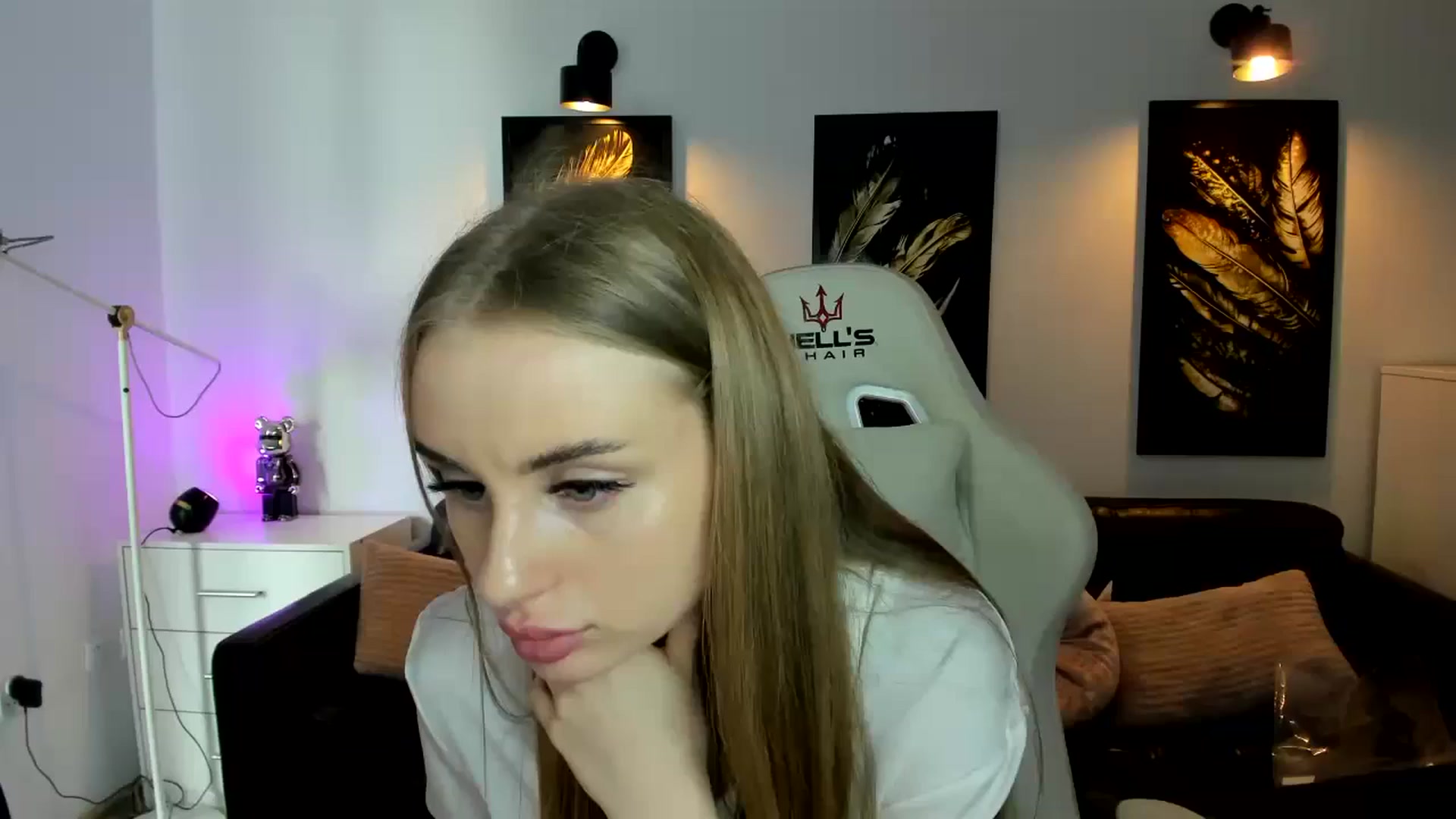 Gallery image thumbnail from YourSoulmate's myfreecams stream on, 08/20/2024, 11:40 image 12 of 20