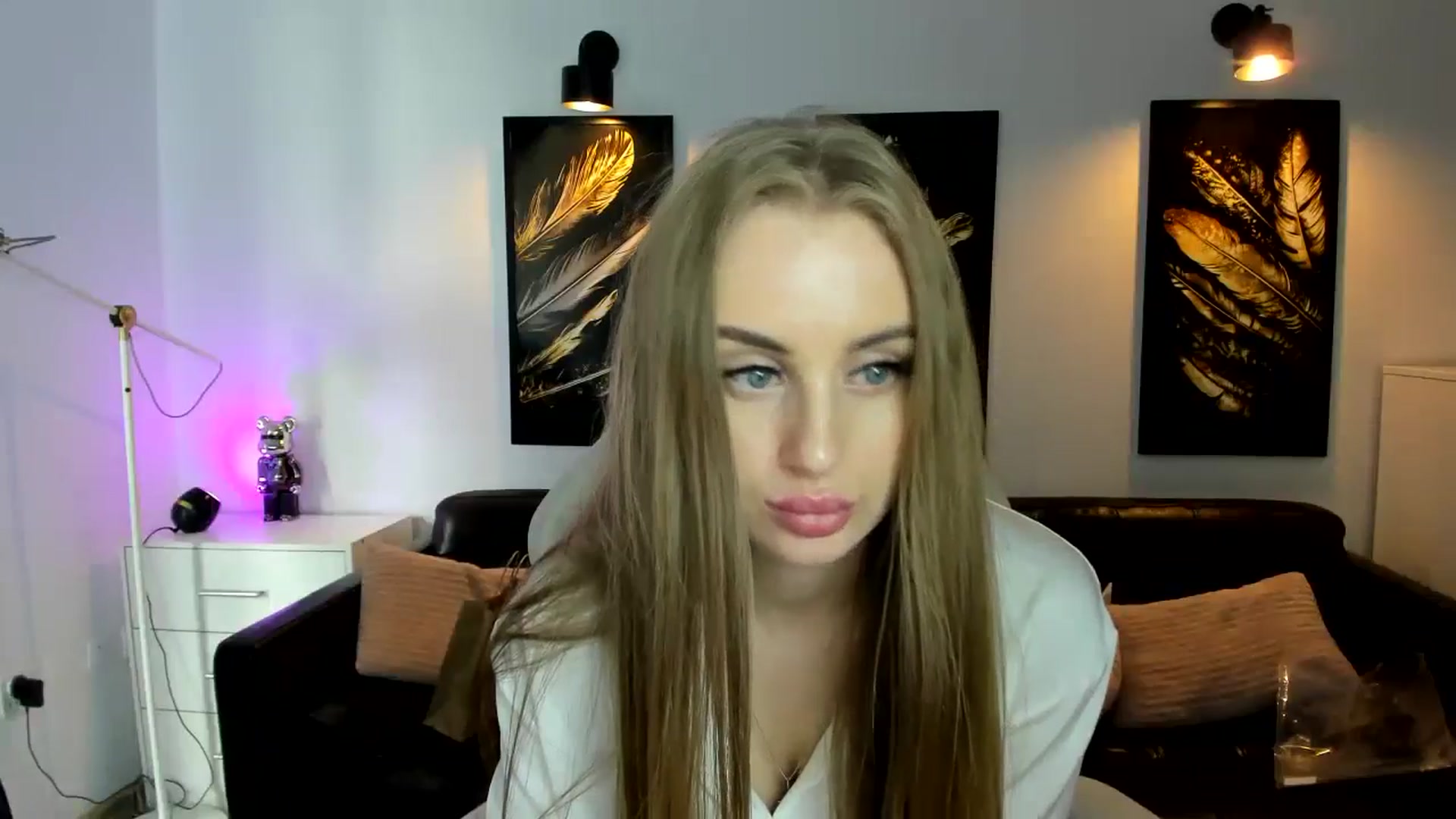 Gallery image thumbnail from YourSoulmate's myfreecams stream on, 08/20/2024, 12:01 image 4 of 20