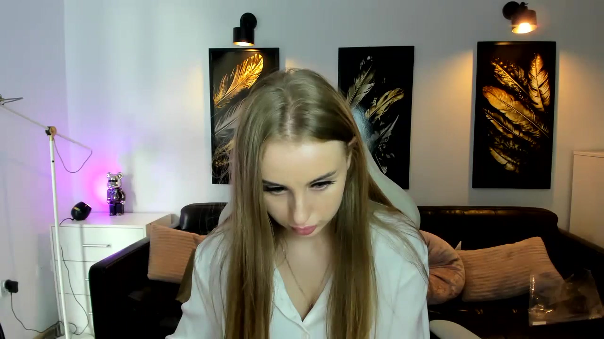 Gallery image thumbnail from YourSoulmate's myfreecams stream on, 08/20/2024, 12:01 image 16 of 20