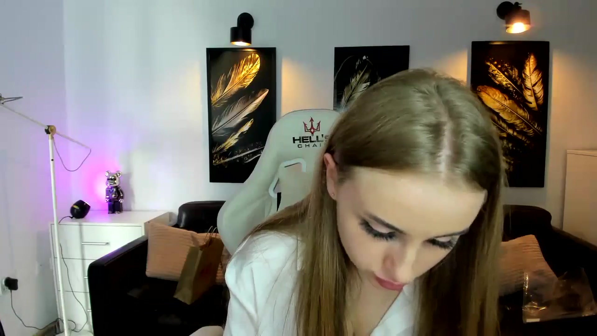 Gallery image thumbnail from YourSoulmate's myfreecams stream on, 08/20/2024, 12:01 image 18 of 20