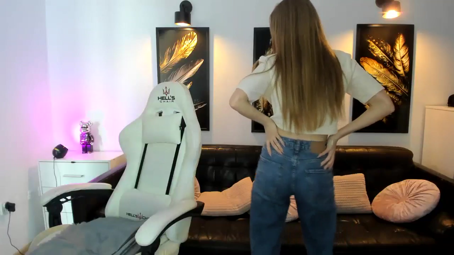 Gallery image thumbnail from YourSoulmate's myfreecams stream on, 08/24/2024, 10:19 image 12 of 20