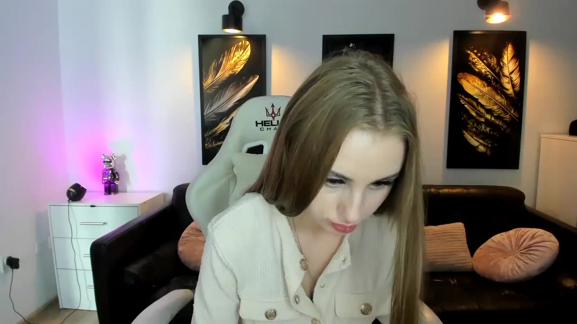 Gallery image thumbnail from YourSoulmate's myfreecams stream on, 08/24/2024, 11:28 image 3 of 20