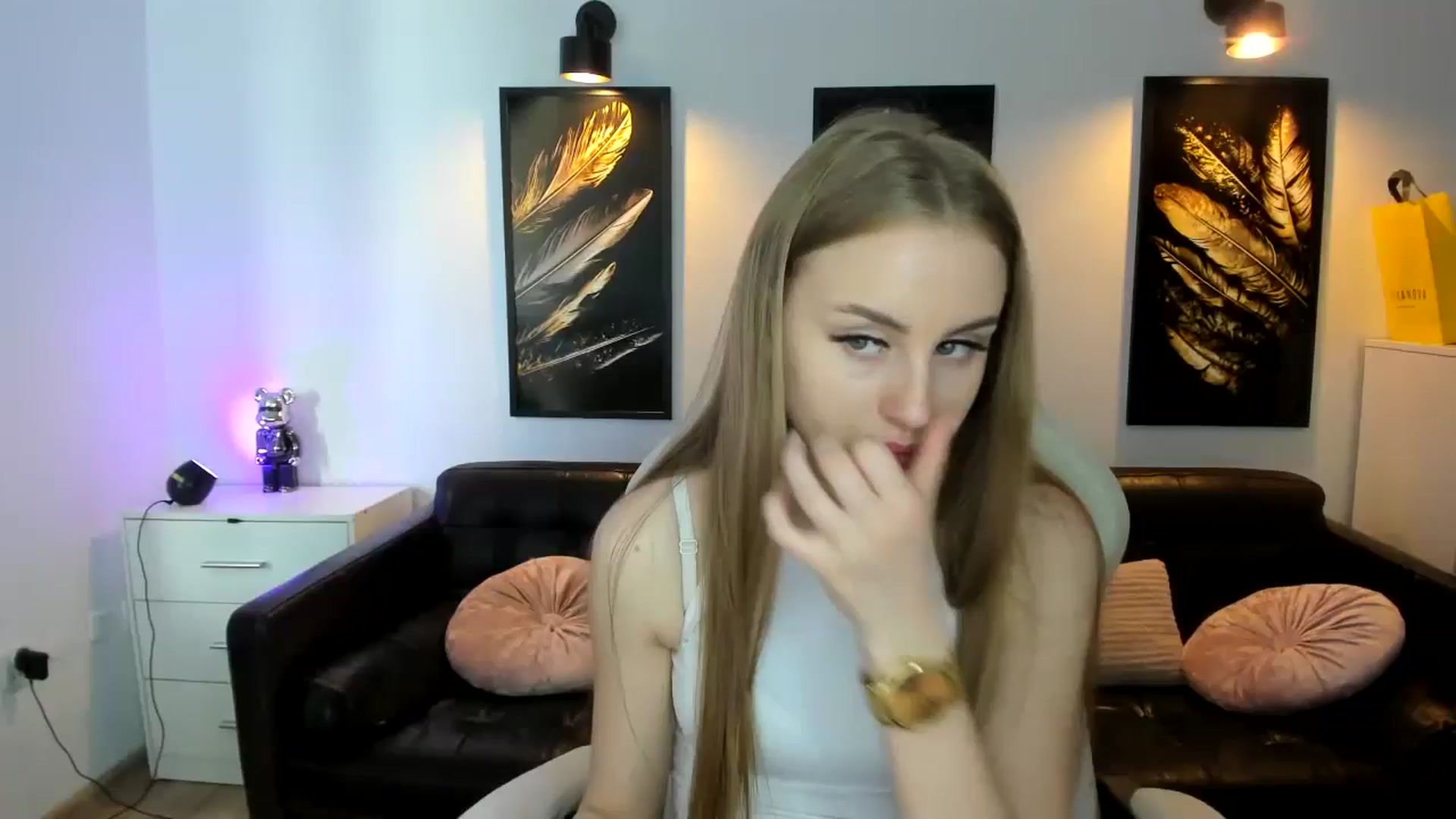 Gallery image thumbnail from YourSoulmate's myfreecams stream on, 08/25/2024, 11:07 image 7 of 20