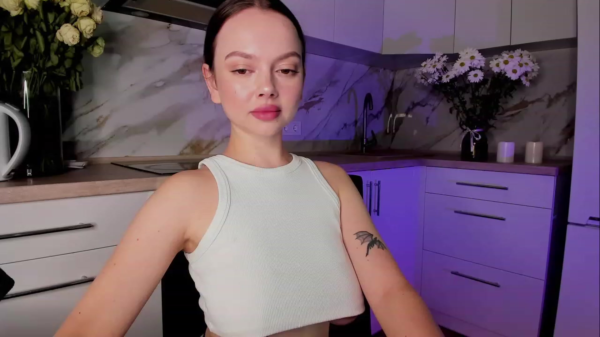 Gallery image thumbnail from YourStacy_'s myfreecams stream on, 10/08/2023, 15:58 image 10 of 20