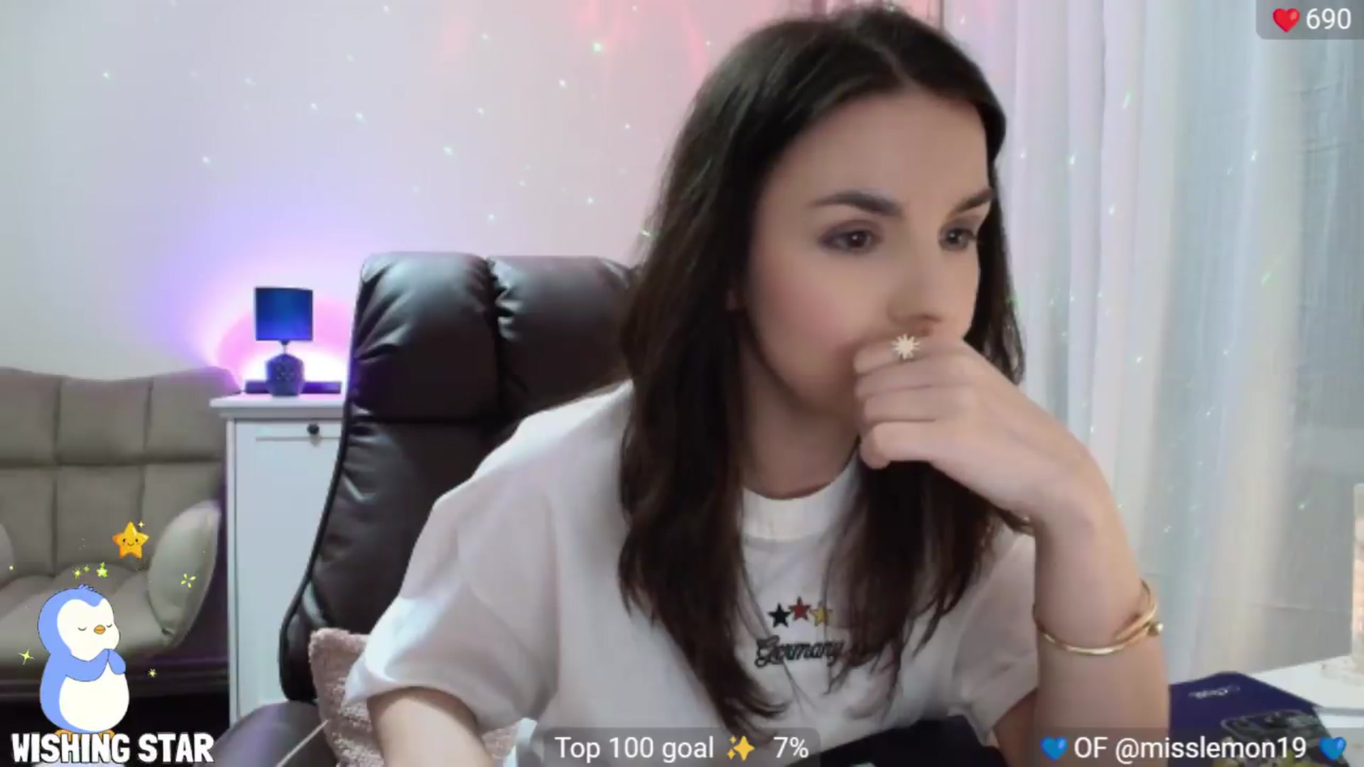Gallery image thumbnail from YourStepSister's myfreecams stream on, 06/27/2026, 20:16 image 18 of 20