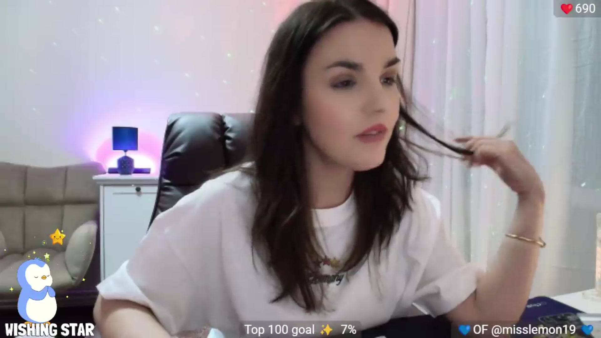 Gallery image thumbnail from YourStepSister's myfreecams stream on, 06/27/2026, 20:16 image 17 of 20