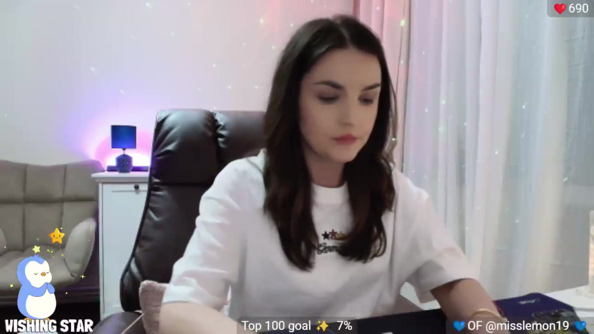 Gallery image thumbnail from YourStepSister's myfreecams stream on, 06/27/2026, 20:16 image 15 of 20