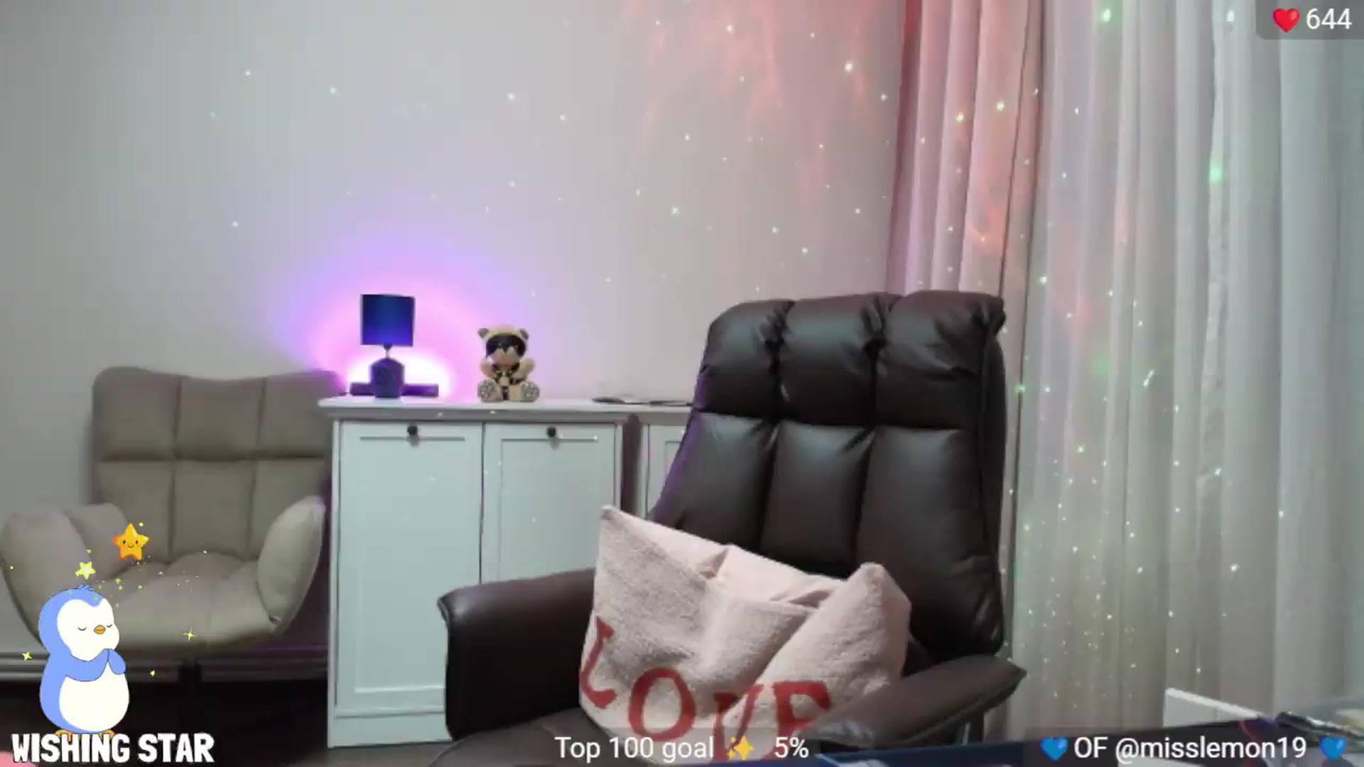 Gallery image thumbnail from YourStepSister's myfreecams stream on, 06/28/2026, 21:09 image 13 of 20