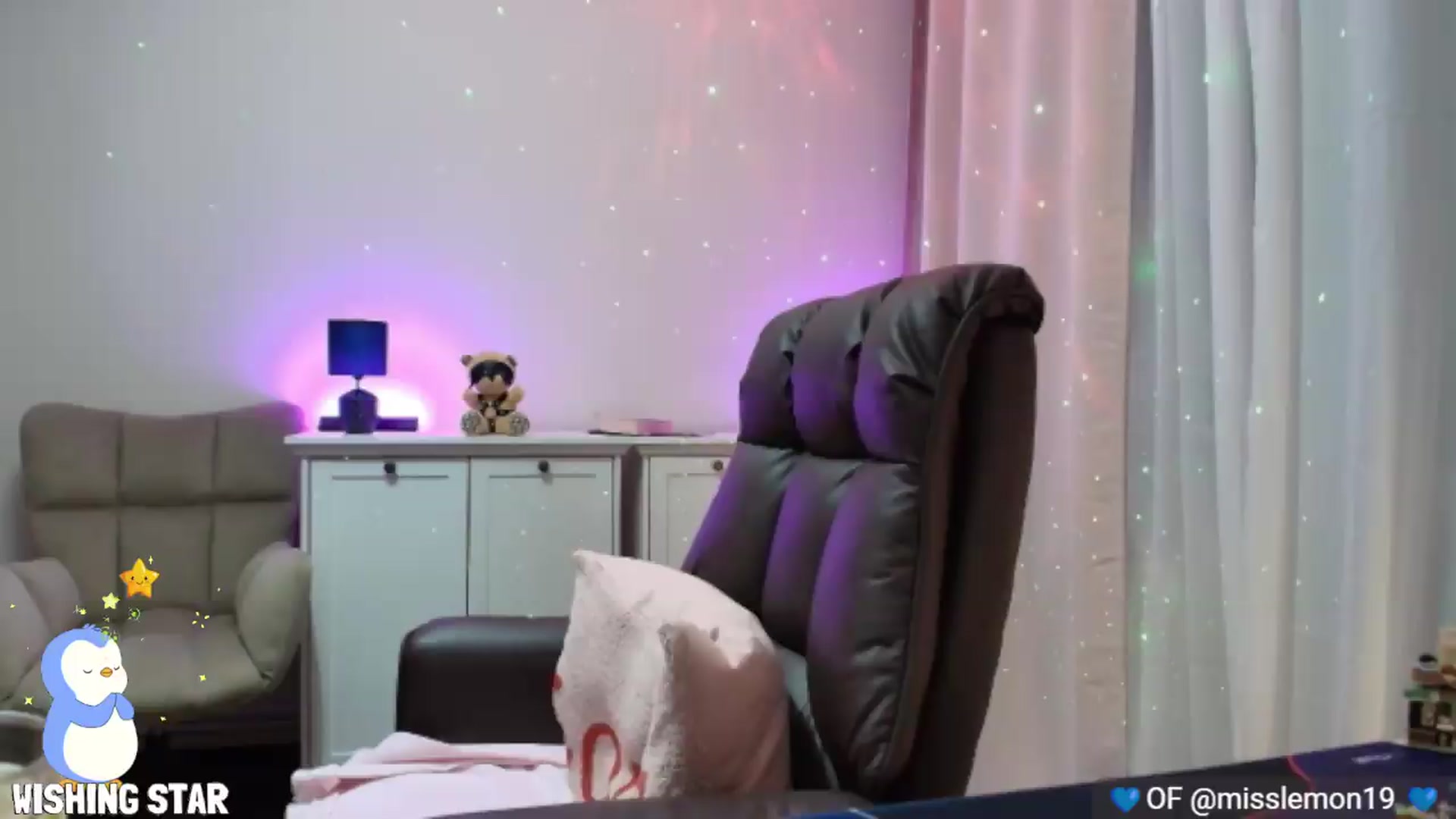 Gallery image thumbnail from YourStepSister's myfreecams stream on, 07/05/2026, 17:54 image 3 of 20