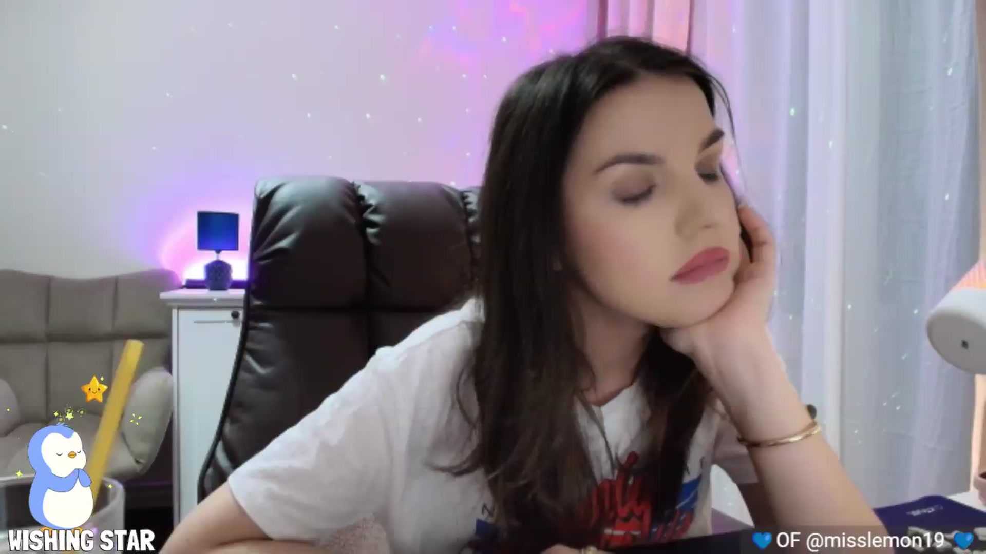 Gallery image thumbnail from YourStepSister's myfreecams stream on, 07/10/2026, 18:29 image 16 of 20