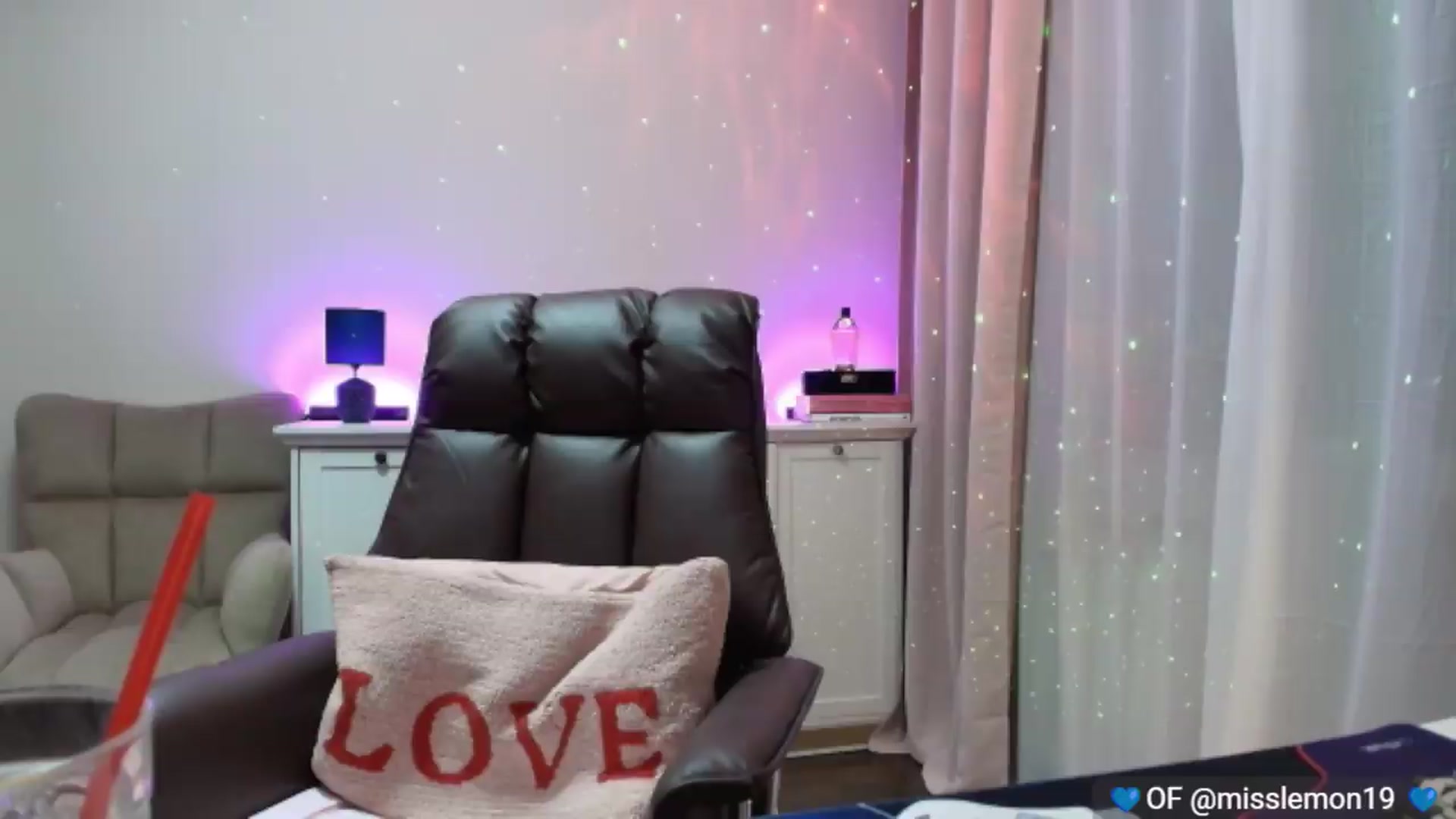 Gallery image thumbnail from YourStepSister's myfreecams stream on, 07/11/2026, 21:03 image 8 of 20