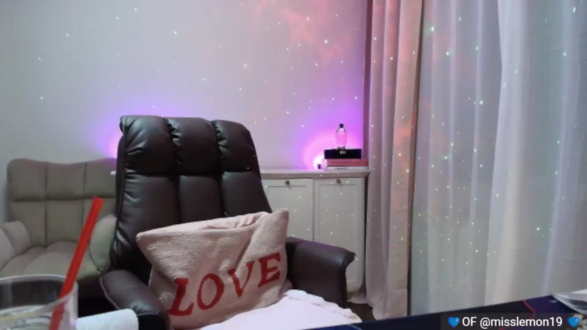 Gallery image thumbnail from YourStepSister's myfreecams stream on, 07/11/2026, 21:03 image 14 of 20