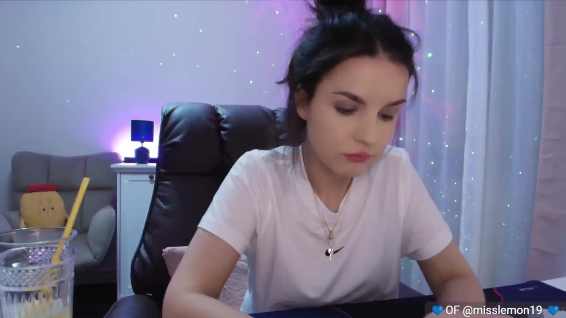 Gallery image thumbnail from YourStepSister's myfreecams stream on, 07/19/2026, 17:20 image 20 of 20