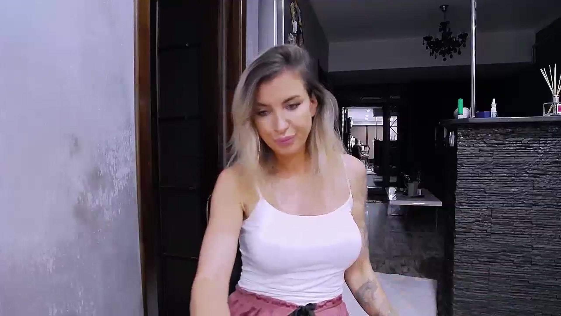 Gallery image thumbnail from YourSugarPuss's myfreecams stream on, 10/09/2023, 17:04 image 18 of 20