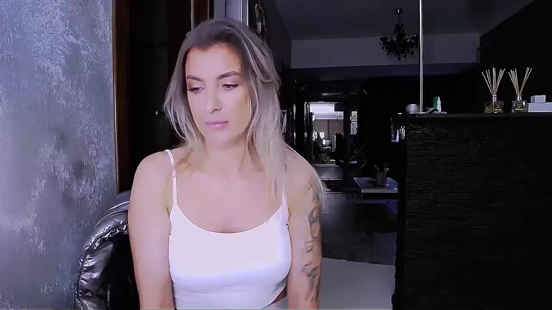 Gallery image thumbnail from YourSugarPuss's myfreecams stream on, 11/23/2023, 20:23 image 14 of 20