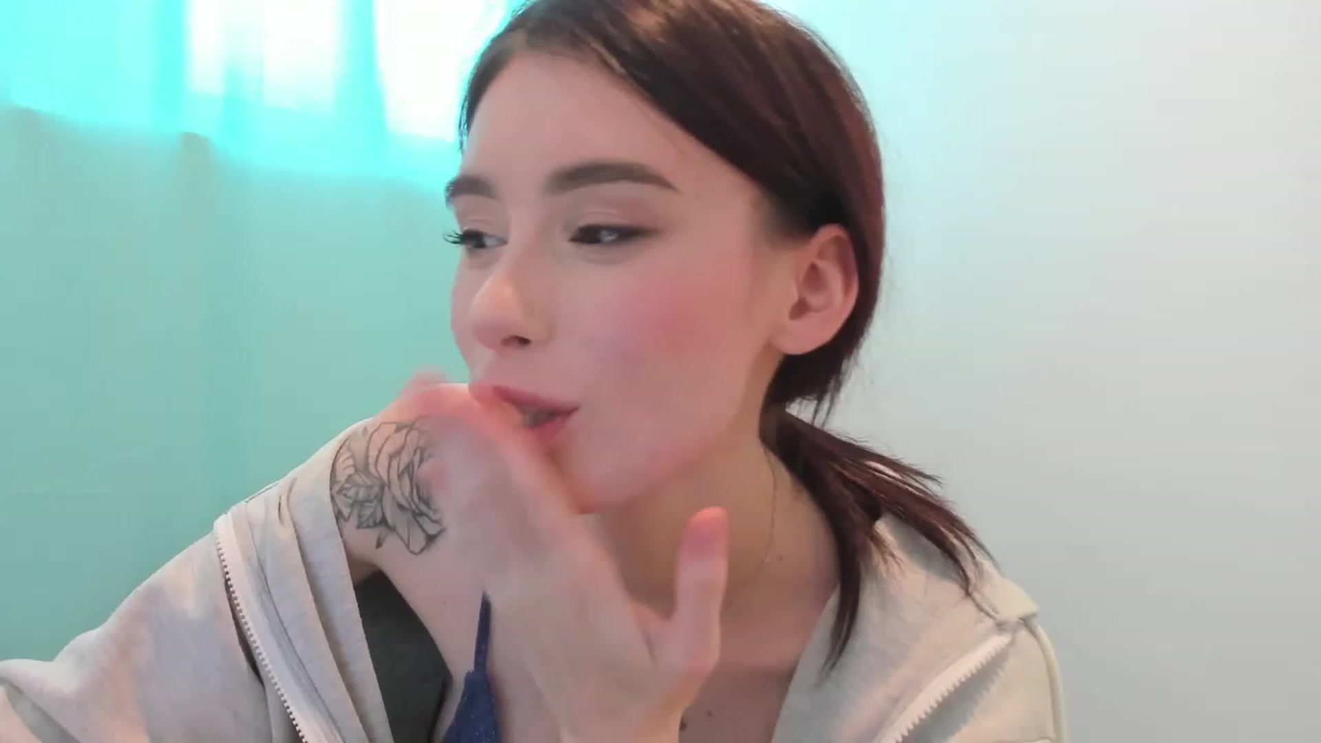 Gallery image thumbnail from YourTinyAngel's myfreecams stream on, 09/20/2023, 06:47 image 9 of 20