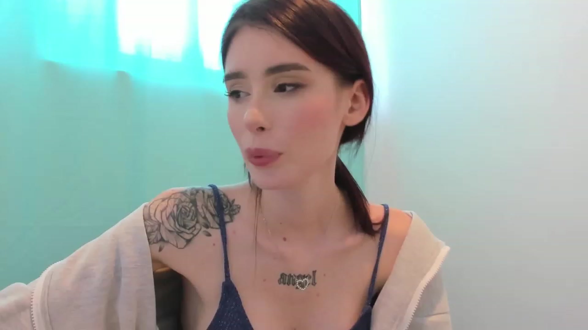Gallery image thumbnail from YourTinyAngel's myfreecams stream on, 09/20/2023, 06:47 image 18 of 20
