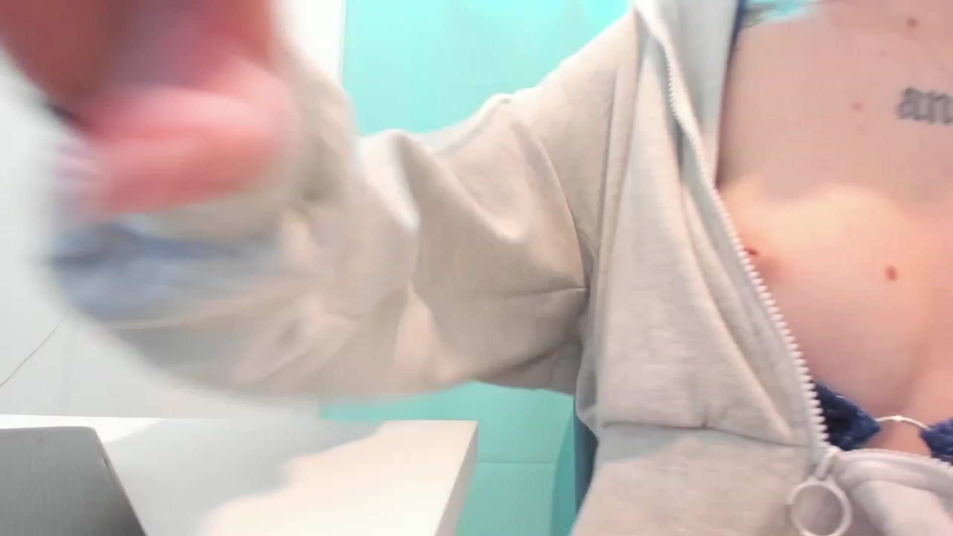 Gallery image thumbnail from YourTinyAngel's myfreecams stream on, 09/20/2023, 06:47 image 4 of 20