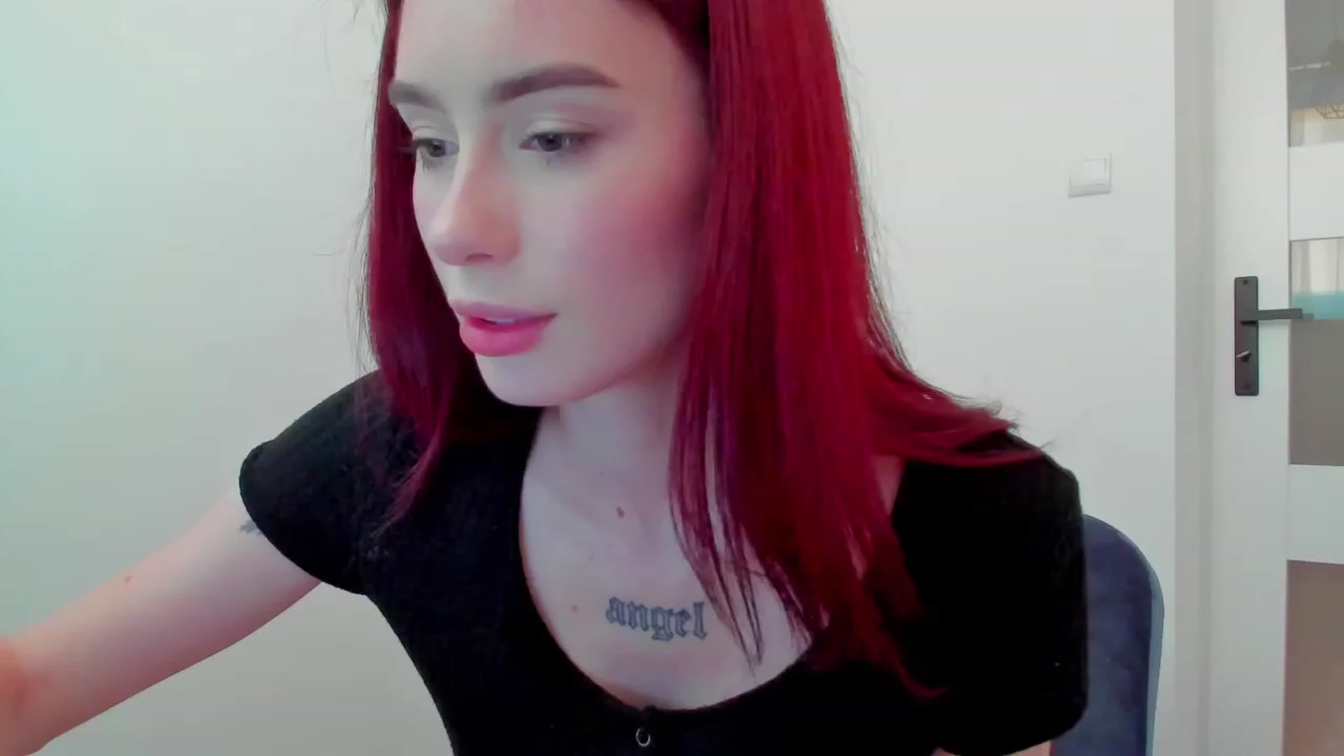 Gallery image thumbnail from YourTinyAngel's myfreecams stream on, 09/24/2023, 16:54 image 15 of 20