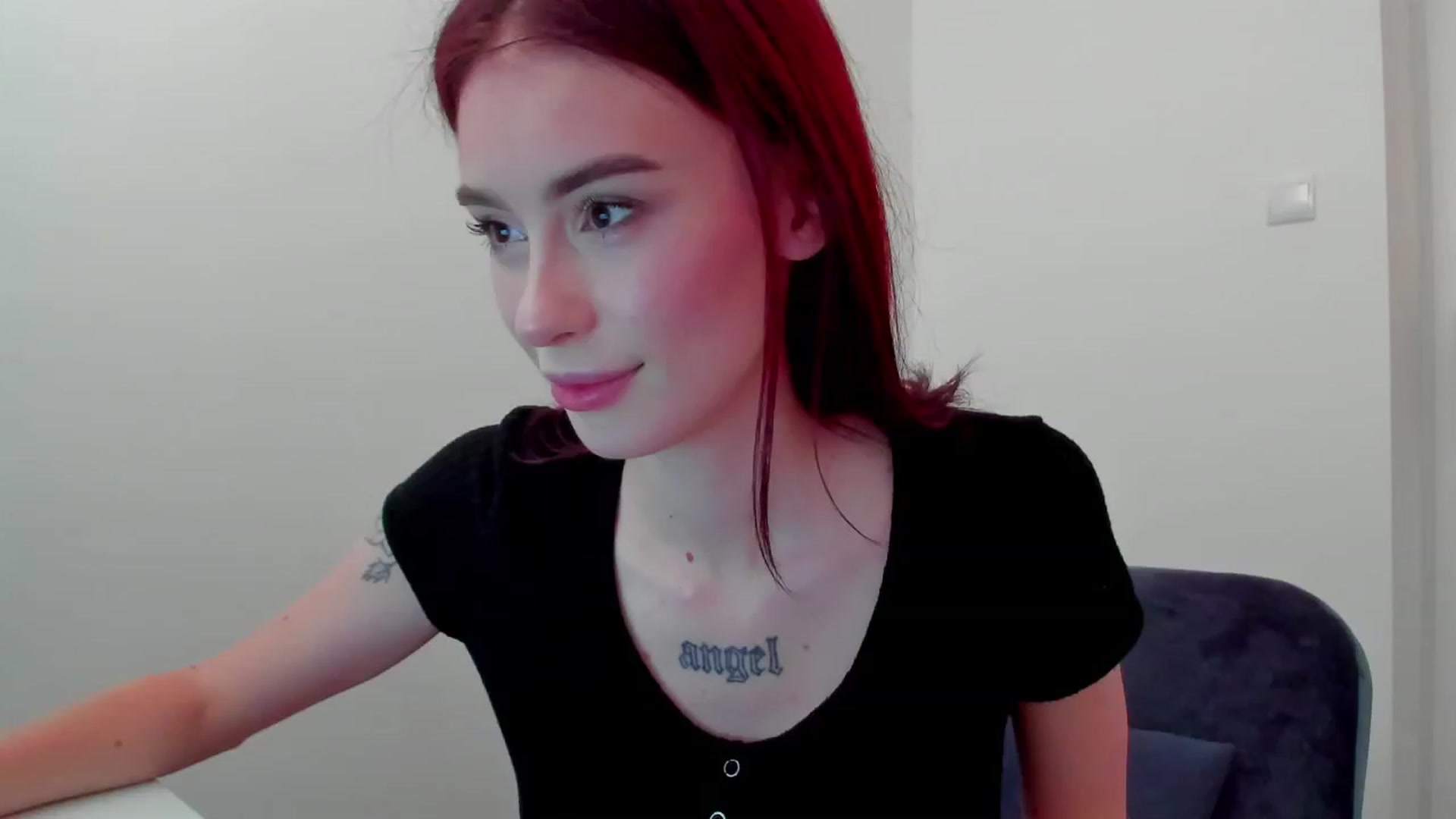 Gallery image thumbnail from YourTinyAngel's myfreecams stream on, 09/24/2023, 16:54 image 17 of 20