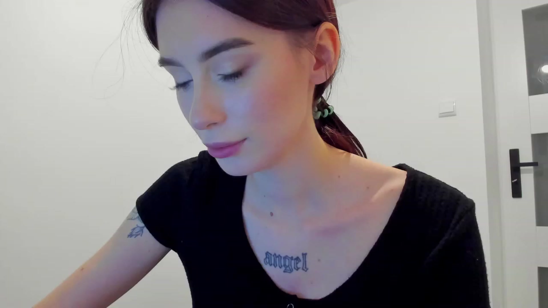 Gallery image thumbnail from YourTinyAngel's myfreecams stream on, 09/24/2023, 18:24 image 20 of 20