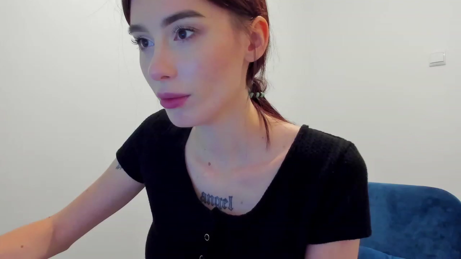 Gallery image thumbnail from YourTinyAngel's myfreecams stream on, 09/24/2023, 19:21 image 9 of 20