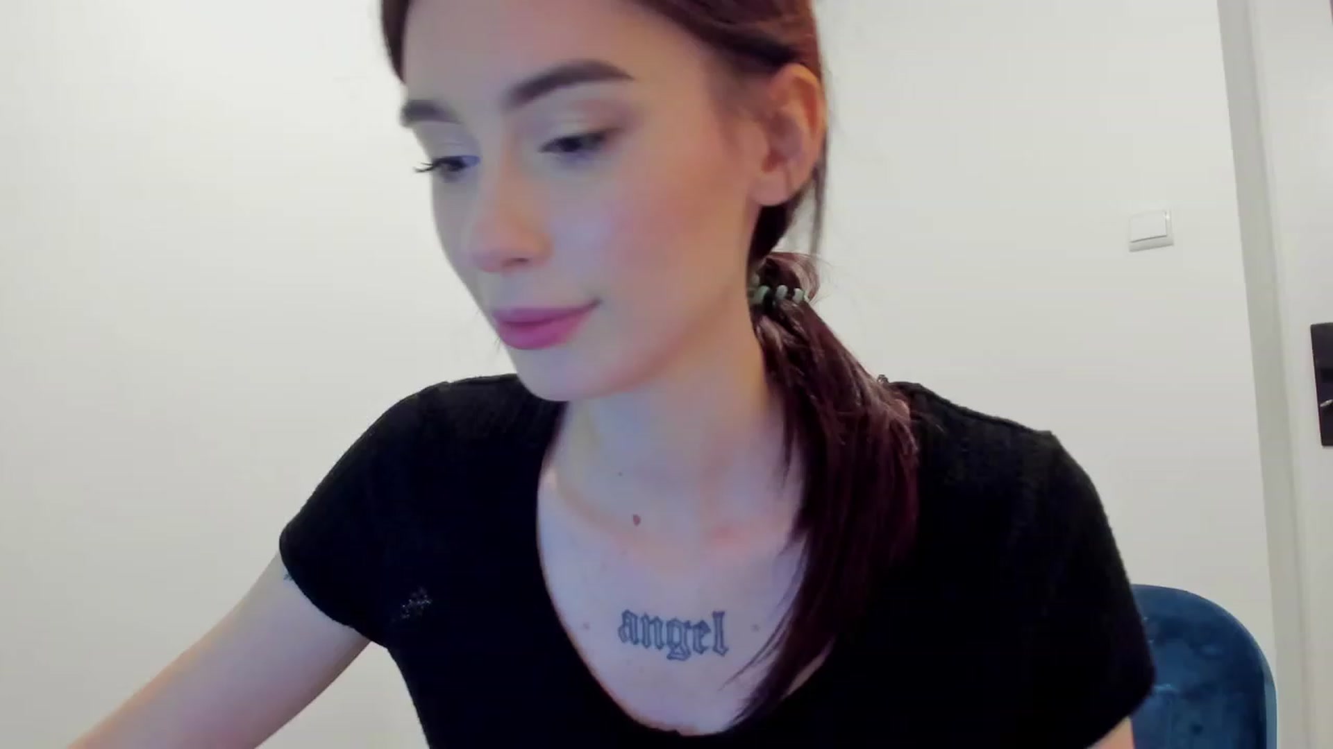 Gallery image thumbnail from YourTinyAngel's myfreecams stream on, 09/24/2023, 20:41 image 3 of 20